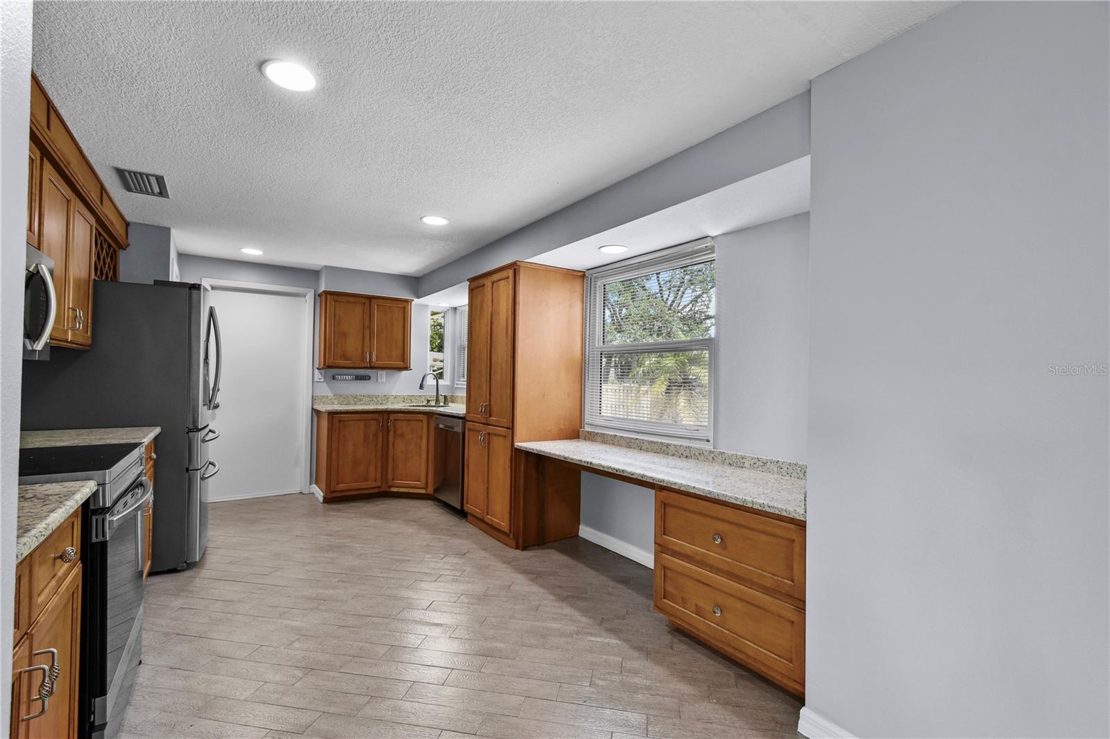 Image 24 of 66 For 4612 8th Street Court E
