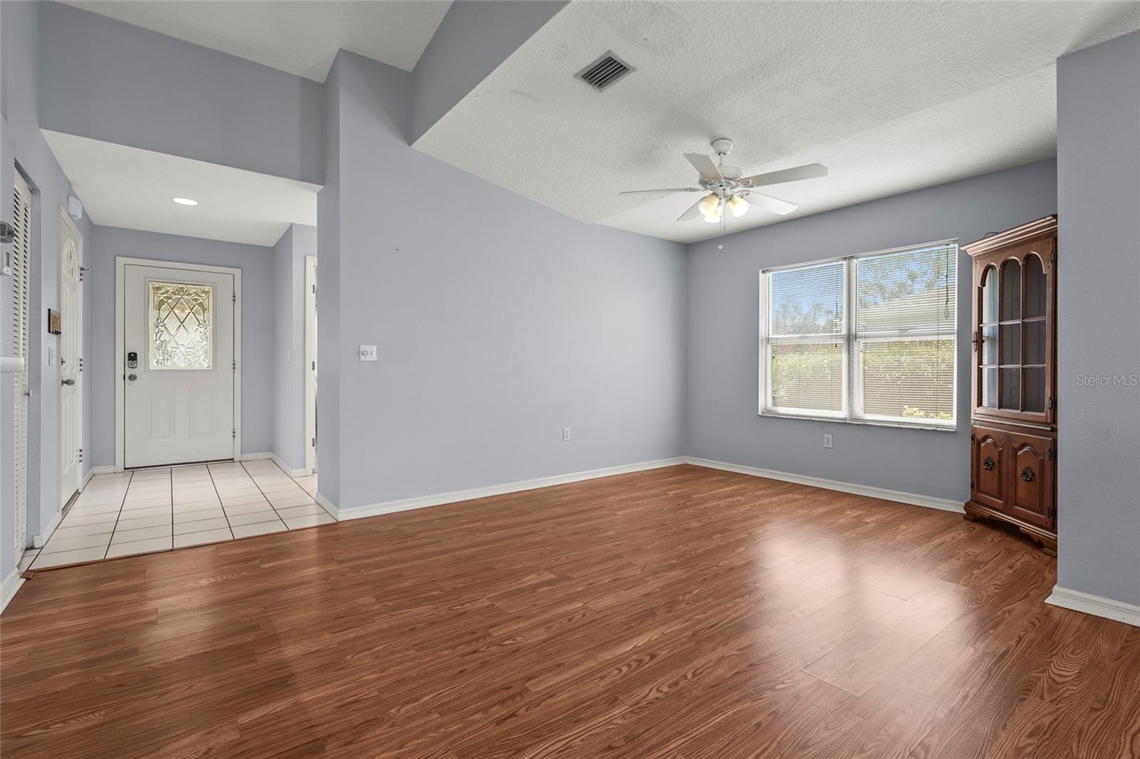 Image 11 of 99 For 2417 Fairway Oaks Drive 22