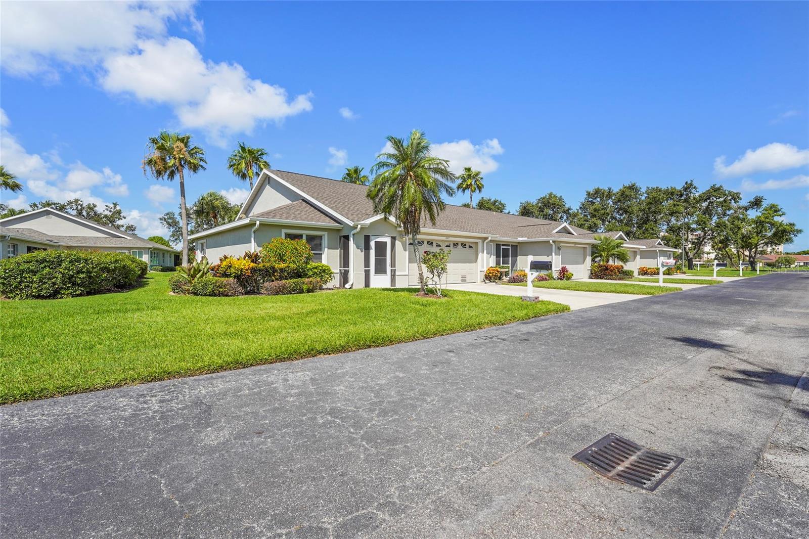 Image 2 of 99 For 2417 Fairway Oaks Drive 22