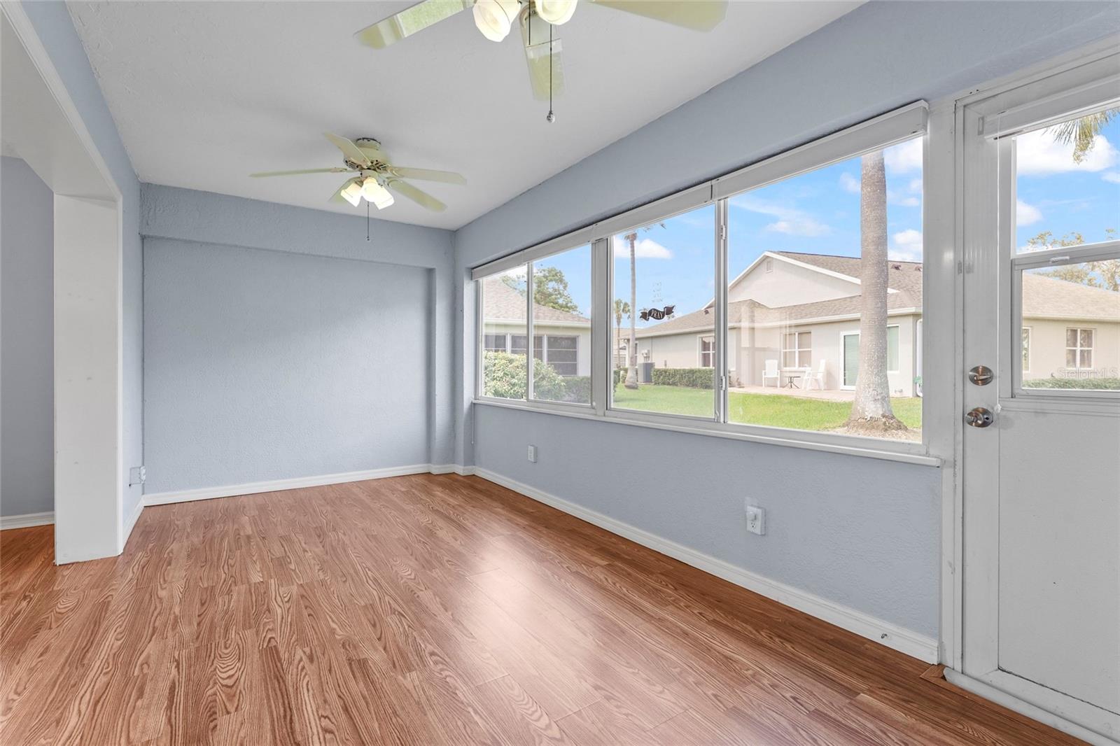 Image 27 of 99 For 2417 Fairway Oaks Drive 22