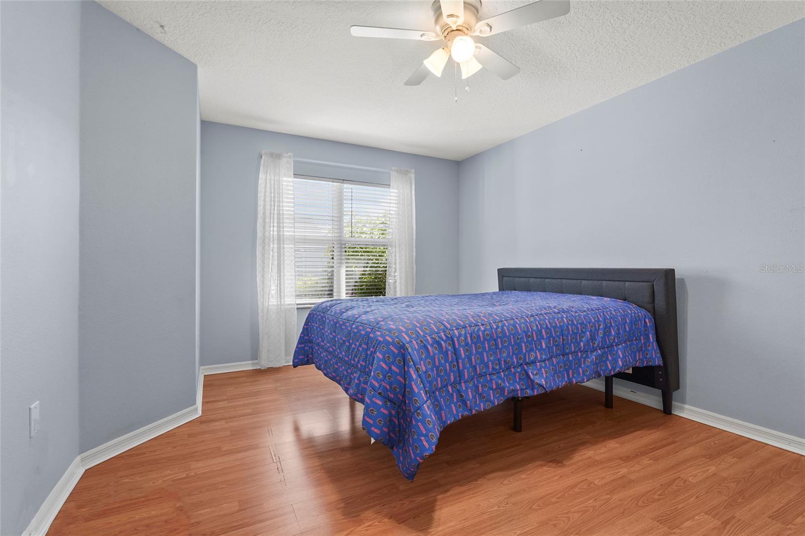 Image 38 of 99 For 2417 Fairway Oaks Drive 22