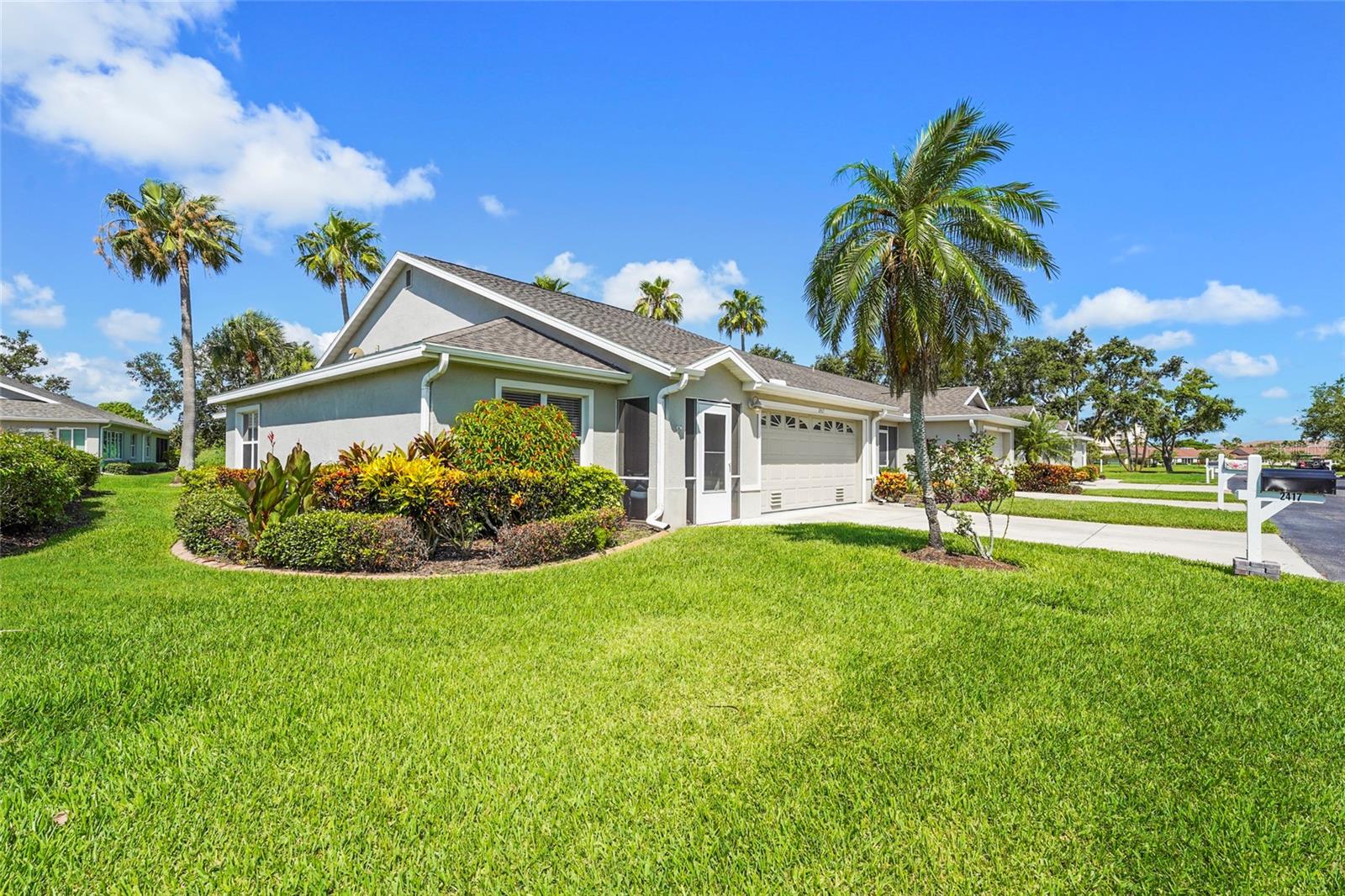 Image 5 of 99 For 2417 Fairway Oaks Drive 22