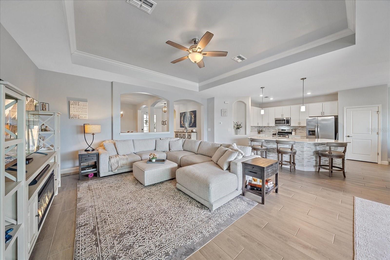 Image 20 of 63 For 15437 White Linen Drive