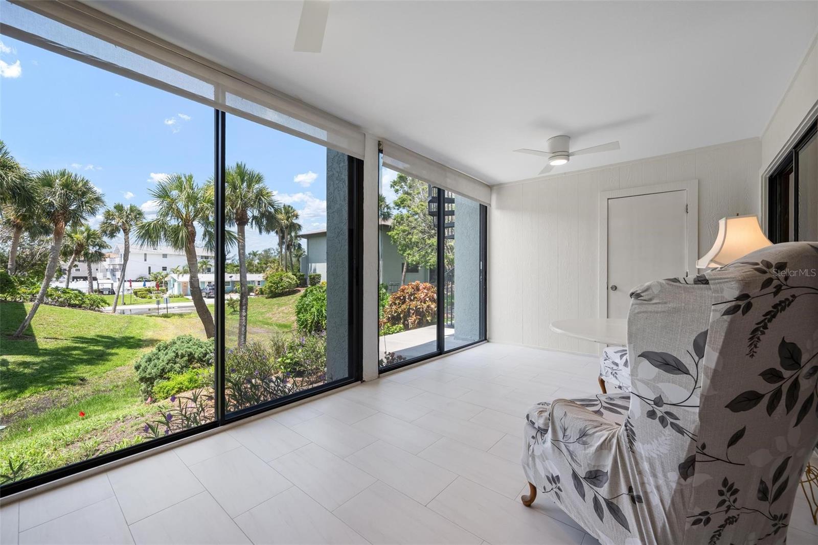 Image 13 of 60 For 4255 Gulf Drive 116