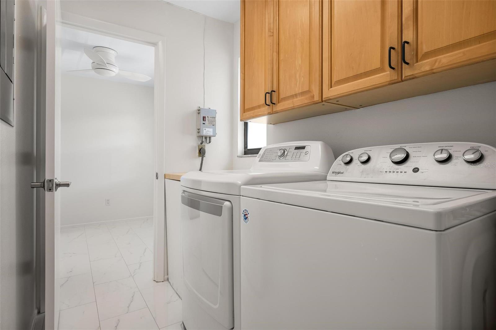 Image 32 of 60 For 4255 Gulf Drive 116