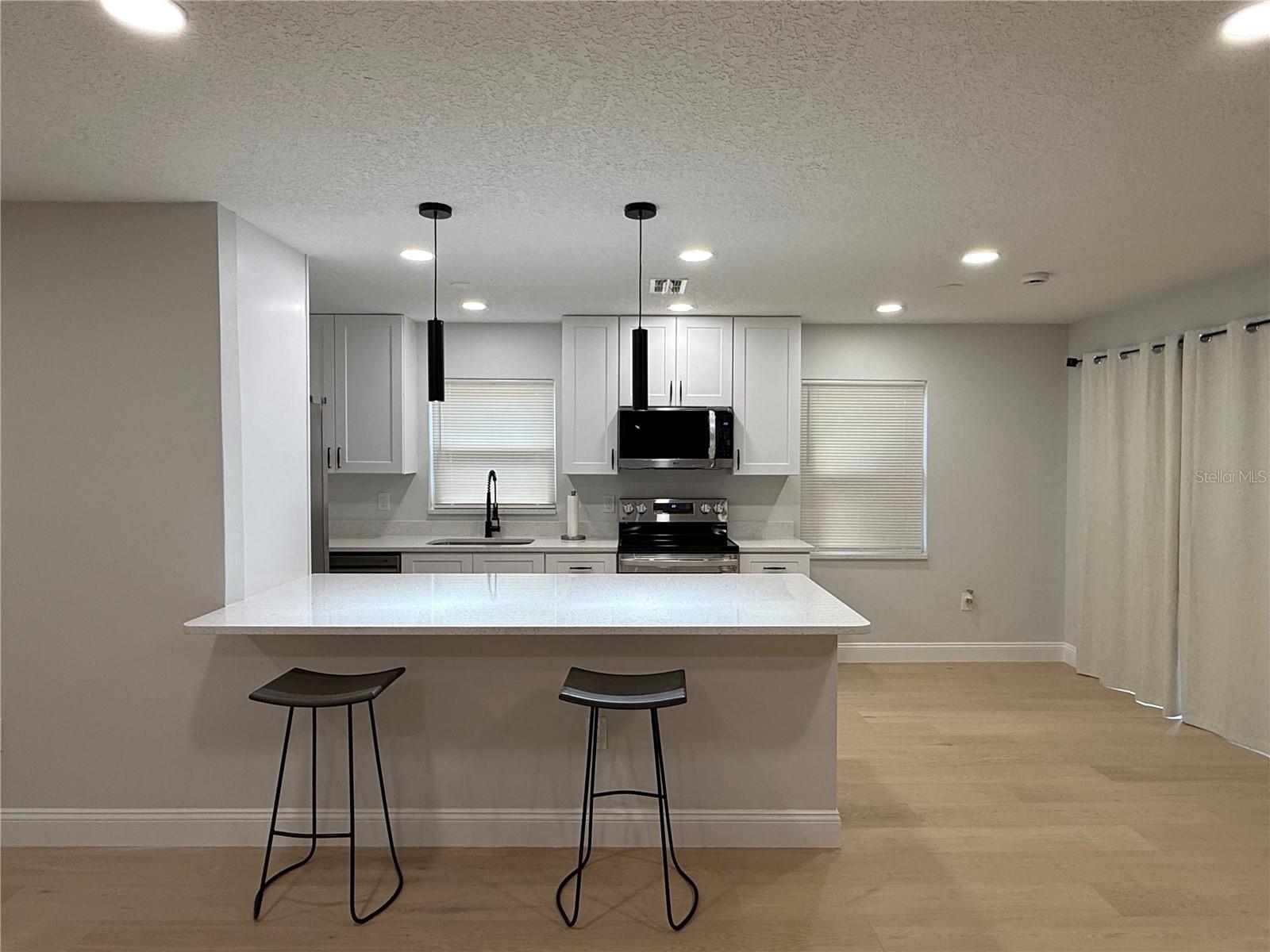 Image 3 of 12 For 4661 Linwood Street