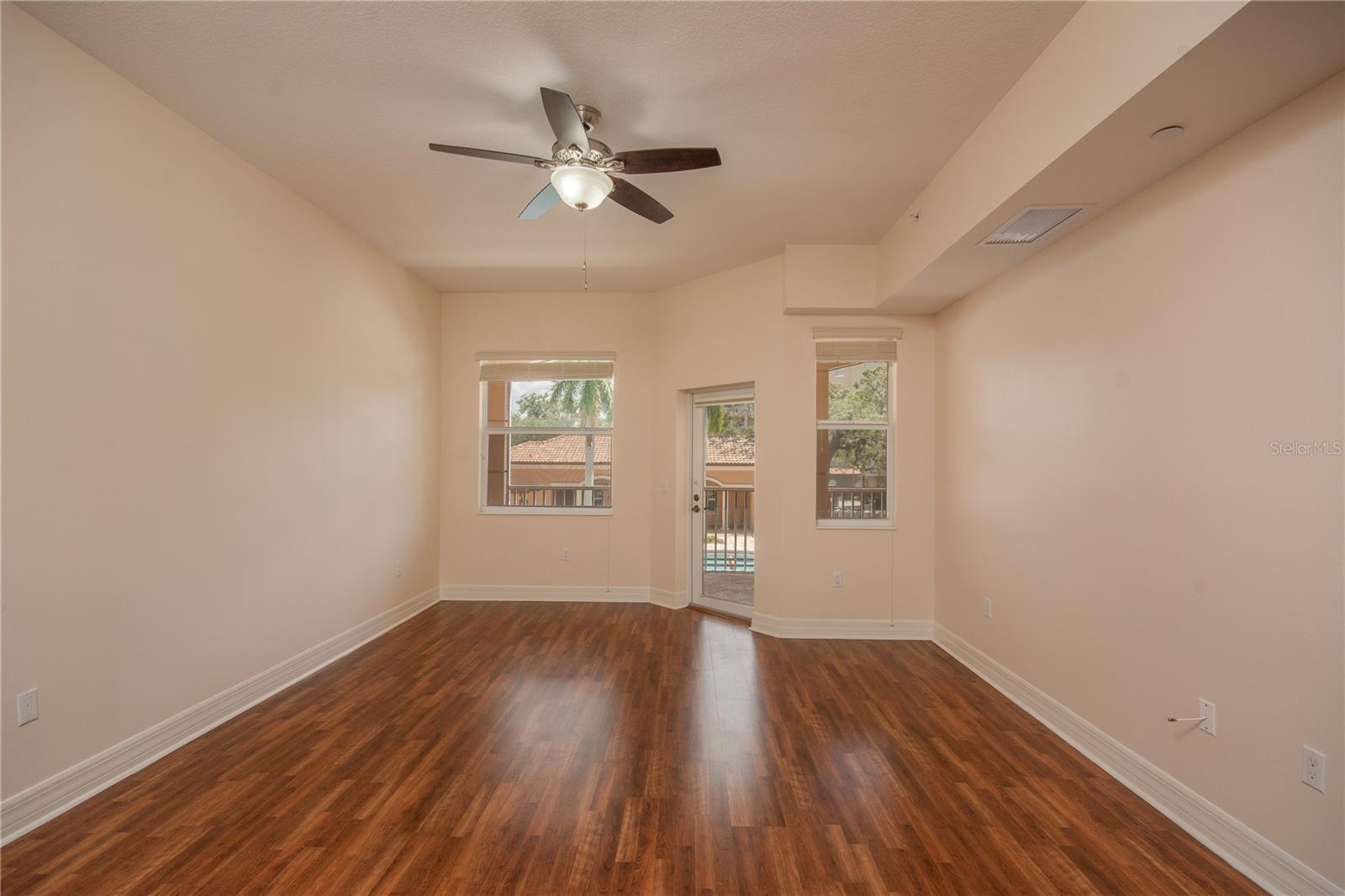 Image 11 of 35 For 5591 Cannes Circle 204