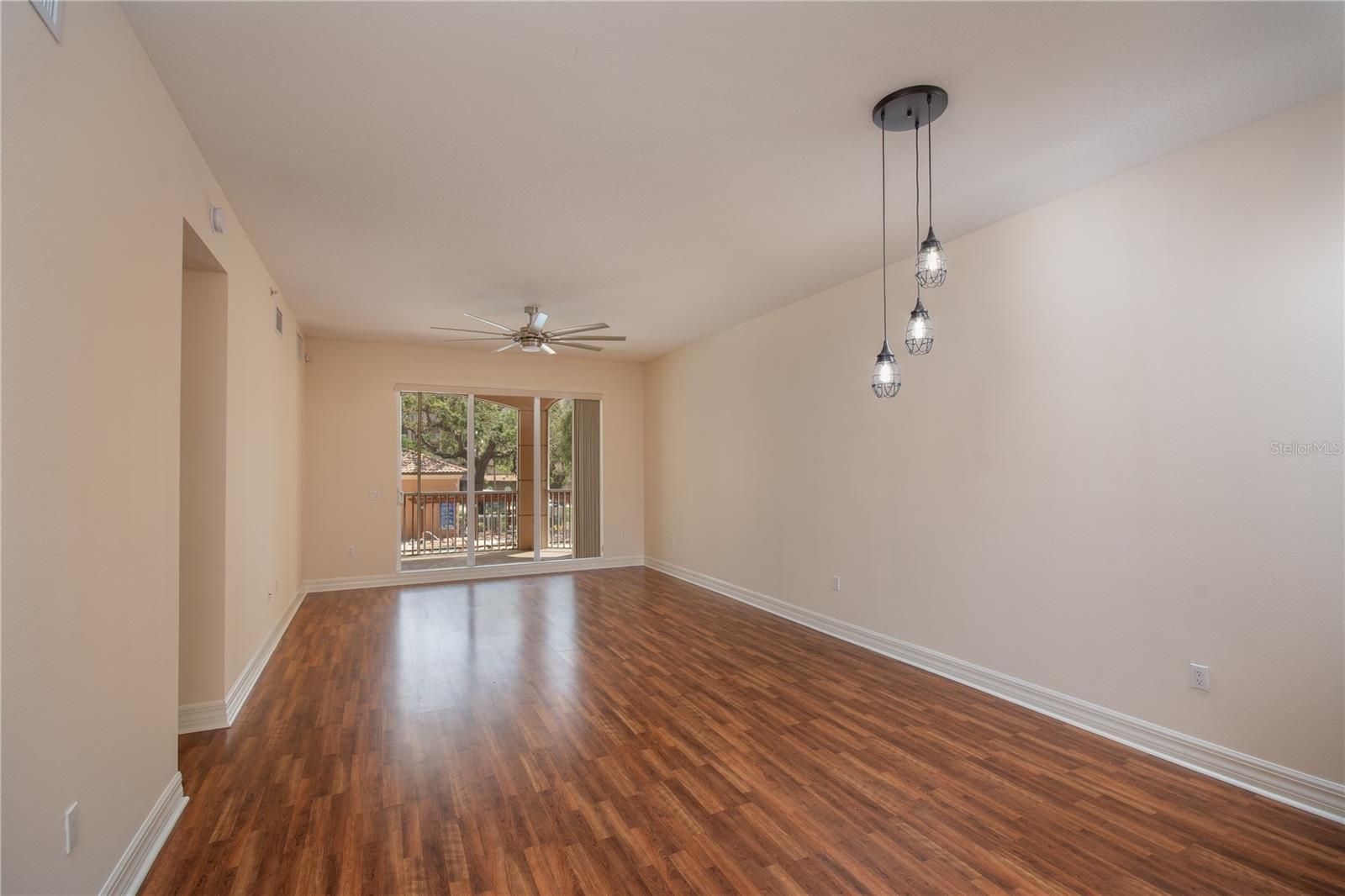 Image 9 of 35 For 5591 Cannes Circle 204