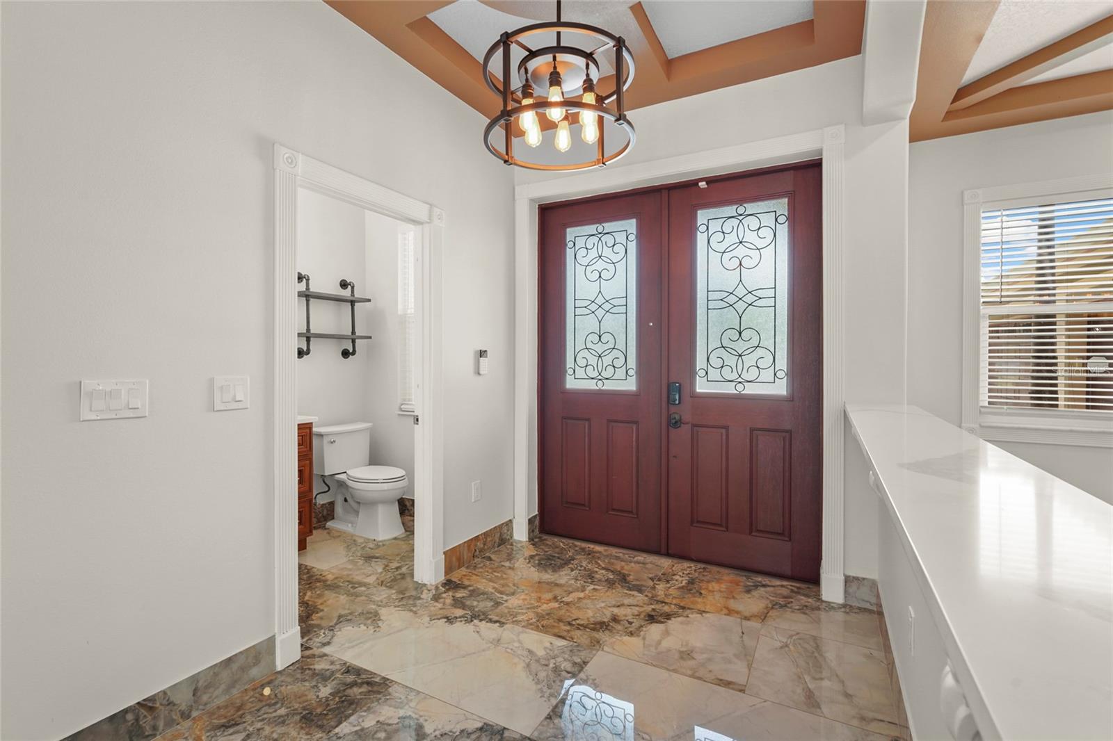 Image 13 of 83 For 5714 38th Avenue E