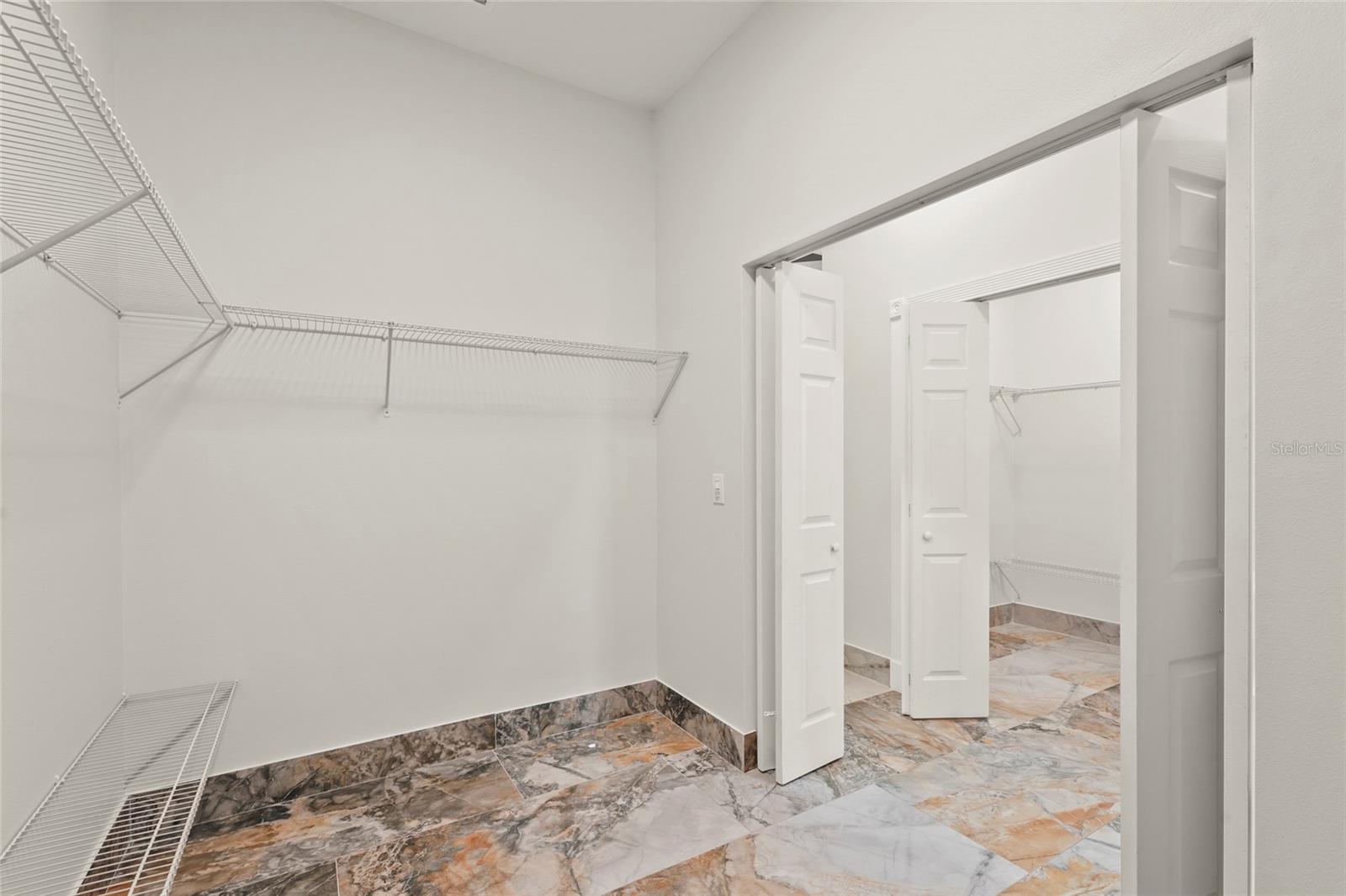 Image 33 of 83 For 5714 38th Avenue E