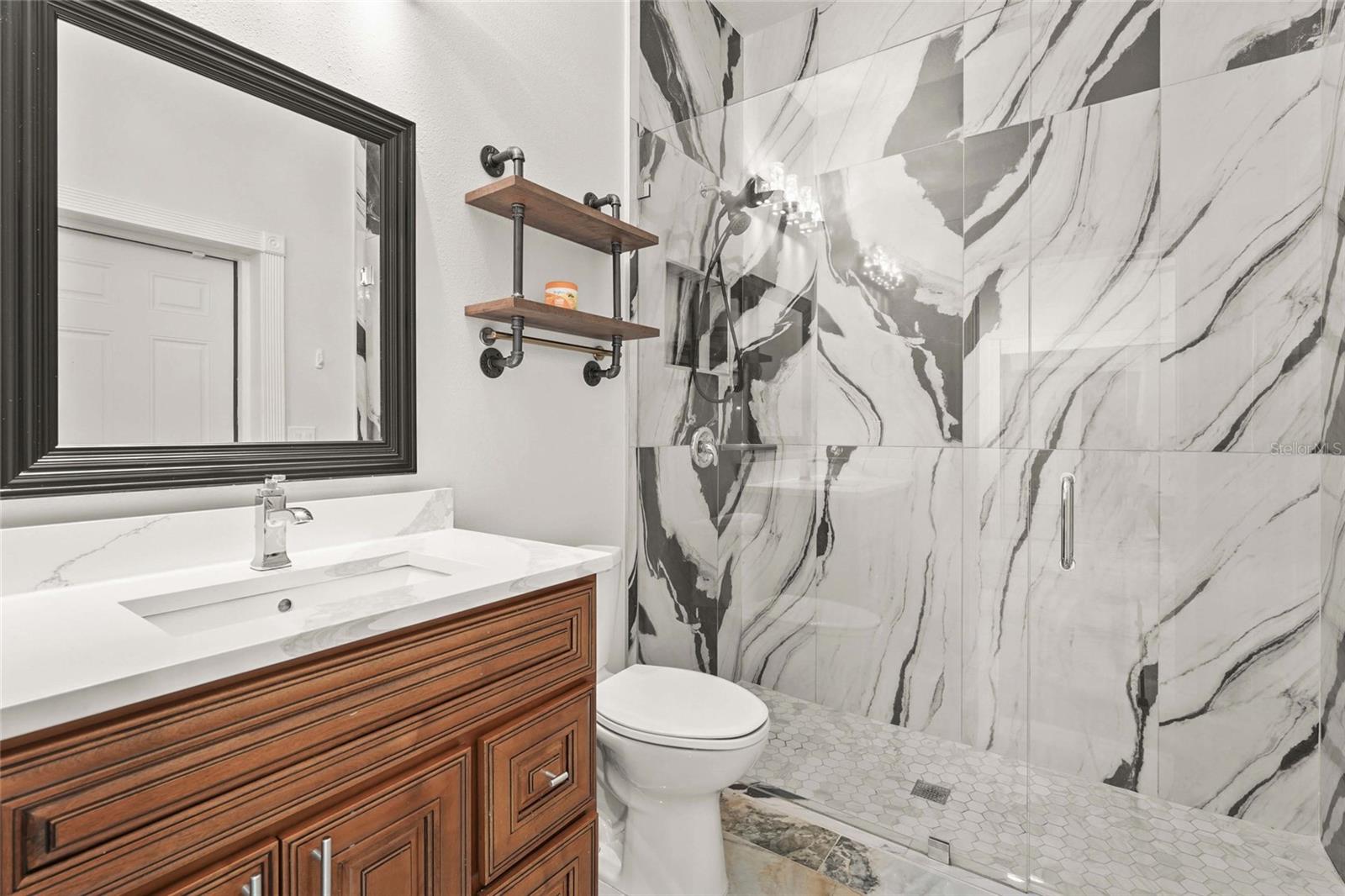Image 44 of 83 For 5714 38th Avenue E