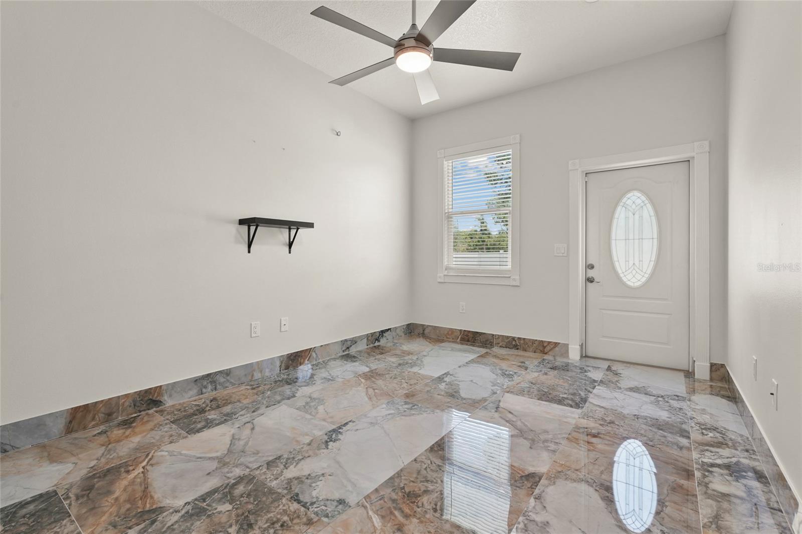 Image 45 of 83 For 5714 38th Avenue E