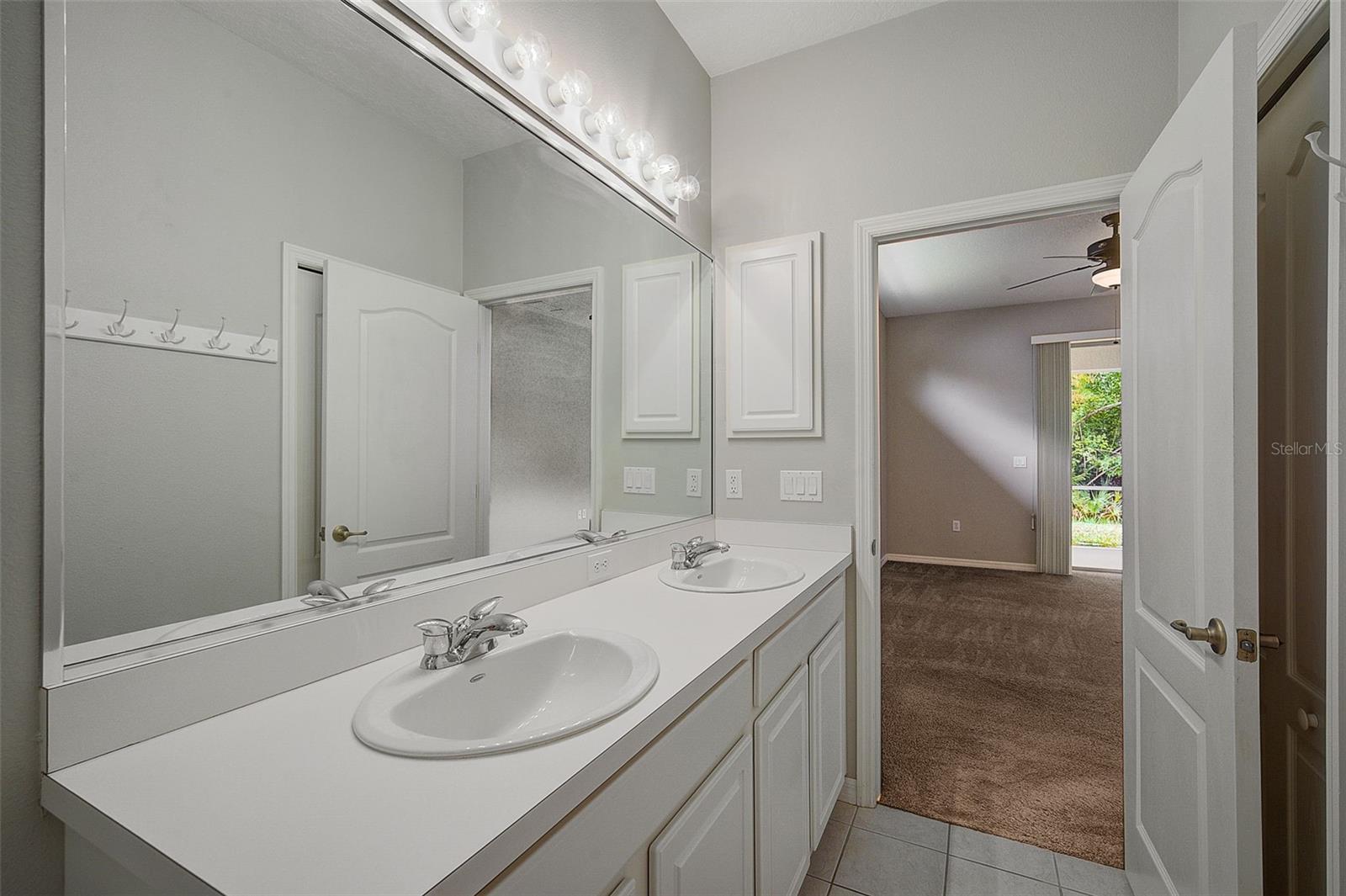 Image 19 of 34 For 8930 Founders Circle