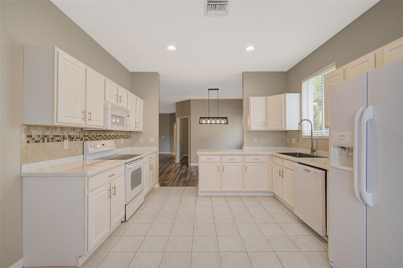 Image 7 of 34 For 8930 Founders Circle