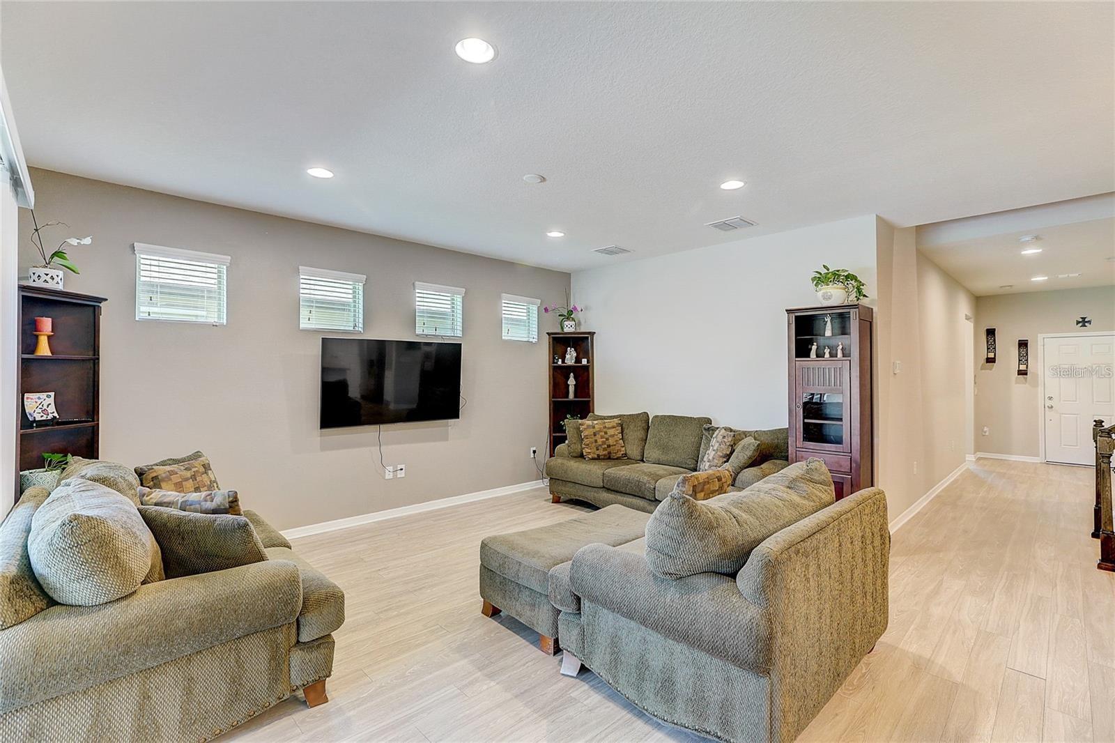 Image 7 of 86 For 4905 111th Terrace E