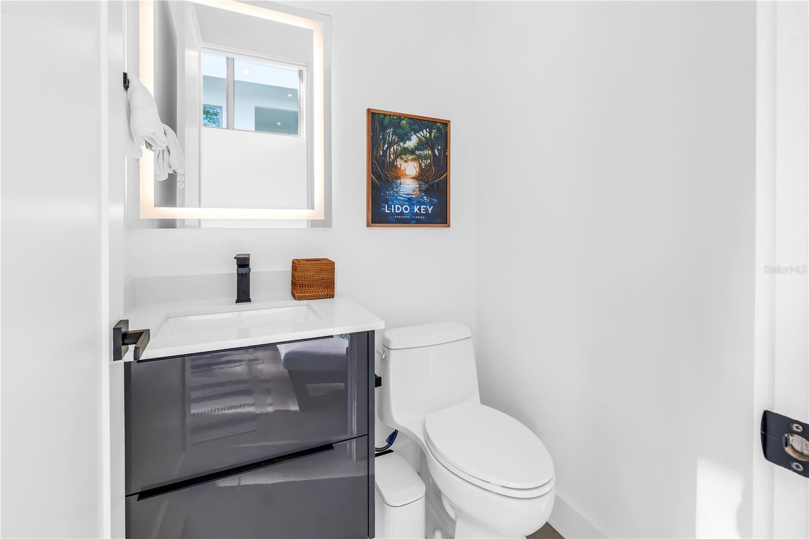 Image 88 of 91 For 2065 Goldenrod Street