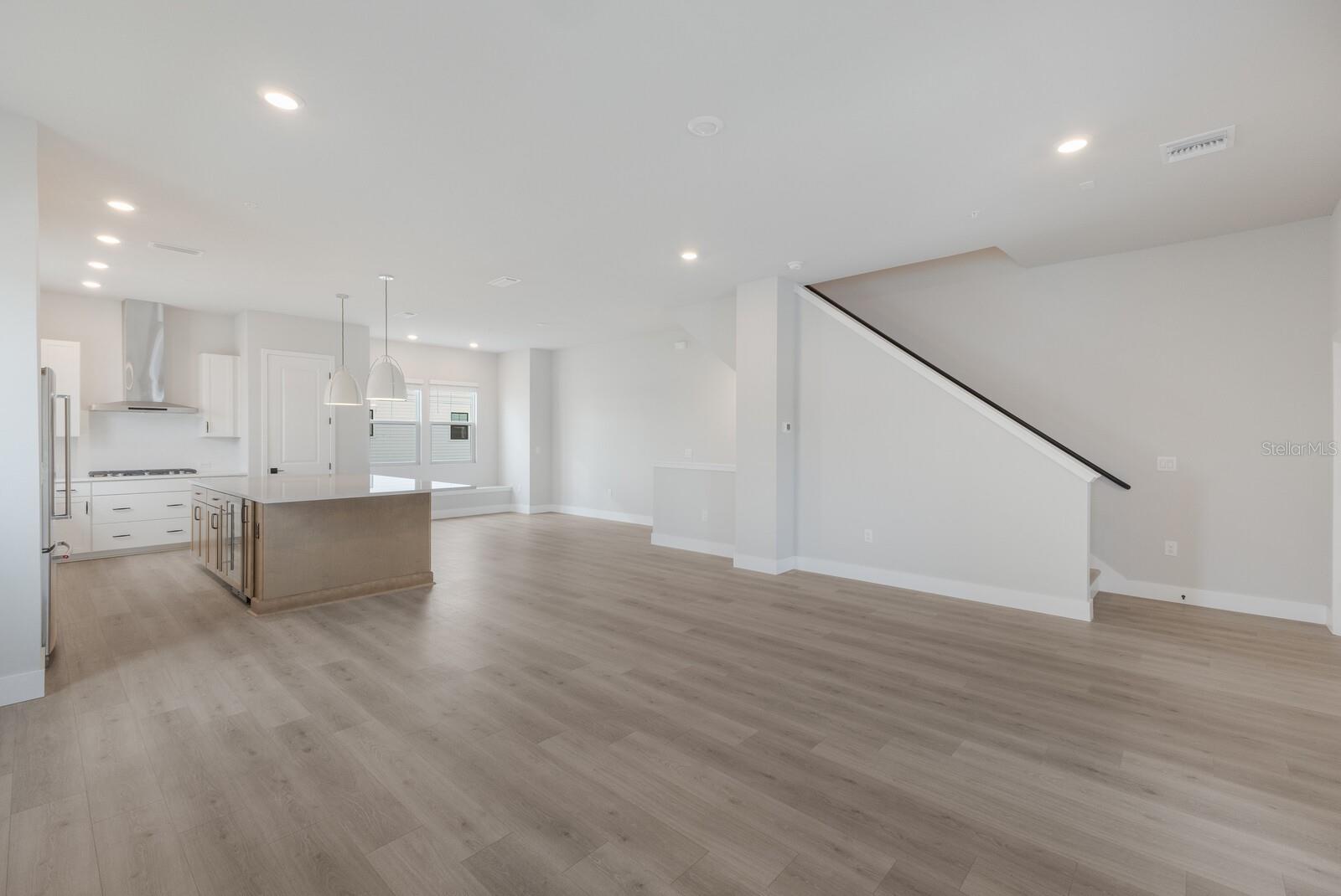 Image 3 of 33 For 7420 Newham Lane