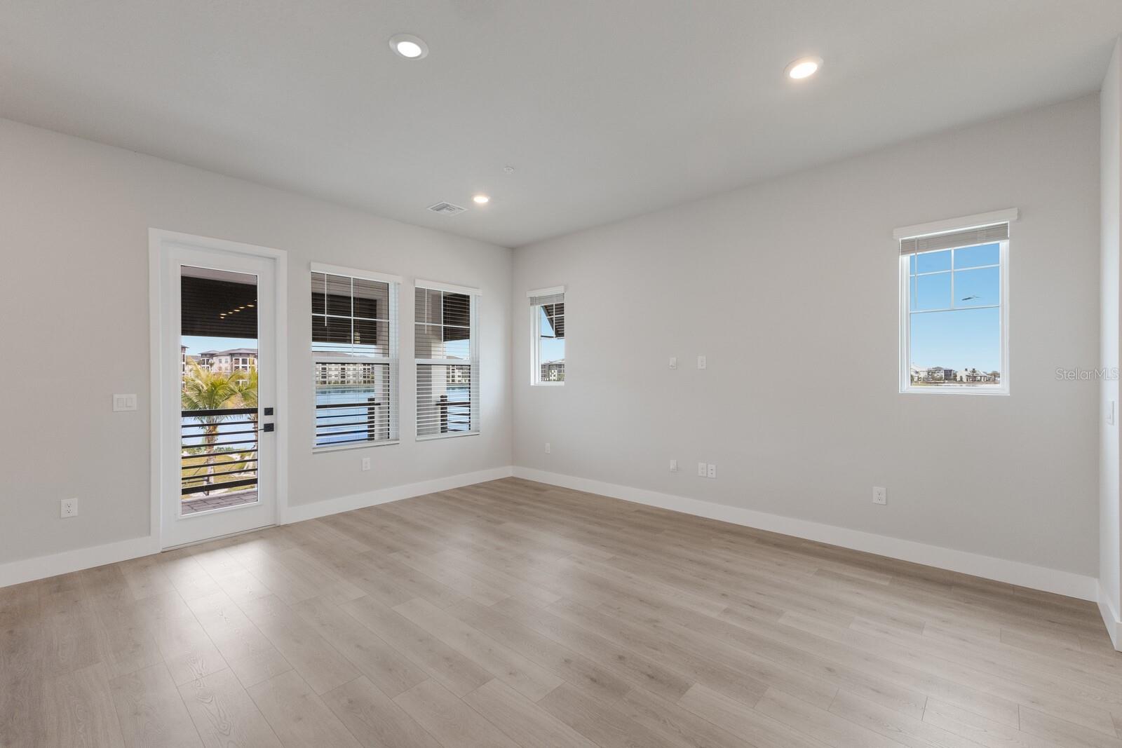 Image 6 of 33 For 7420 Newham Lane