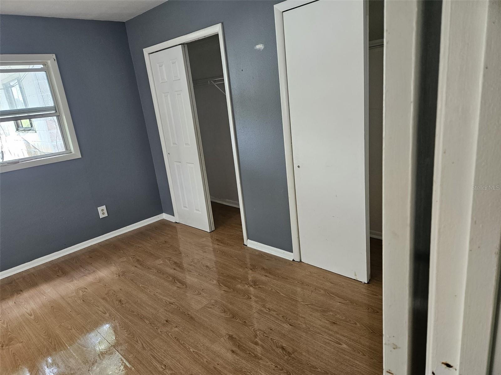 Image 3 of 6 For 204 Davidson Avenue