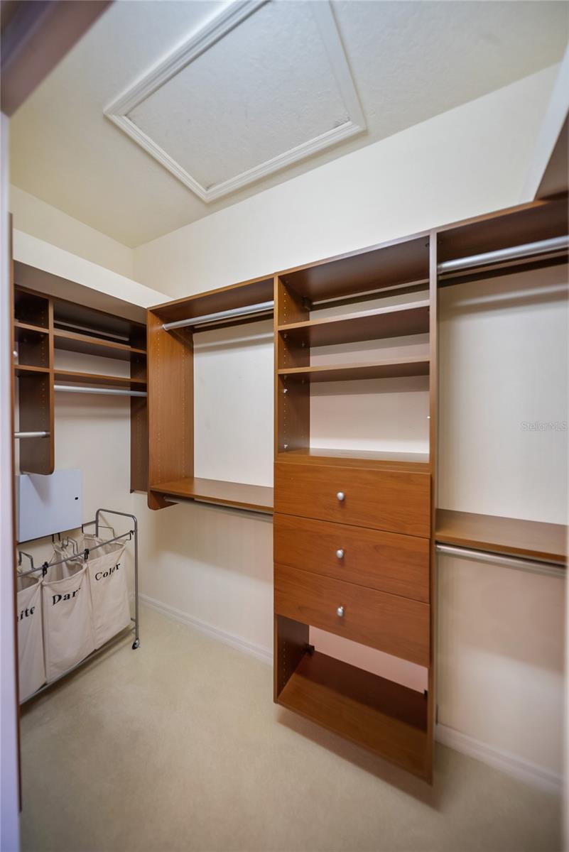Image 21 of 59 For 29687 Niagara Court