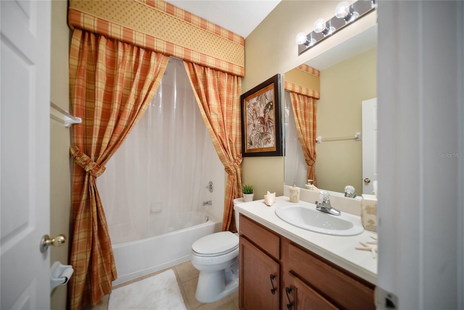 Image 30 of 59 For 29687 Niagara Court