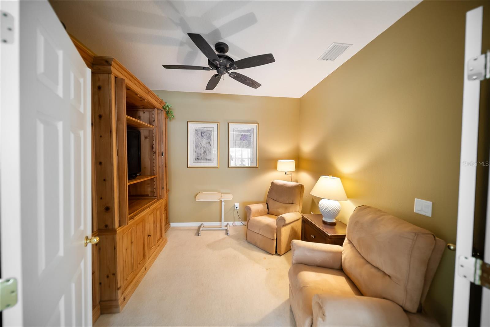 Image 41 of 59 For 29687 Niagara Court