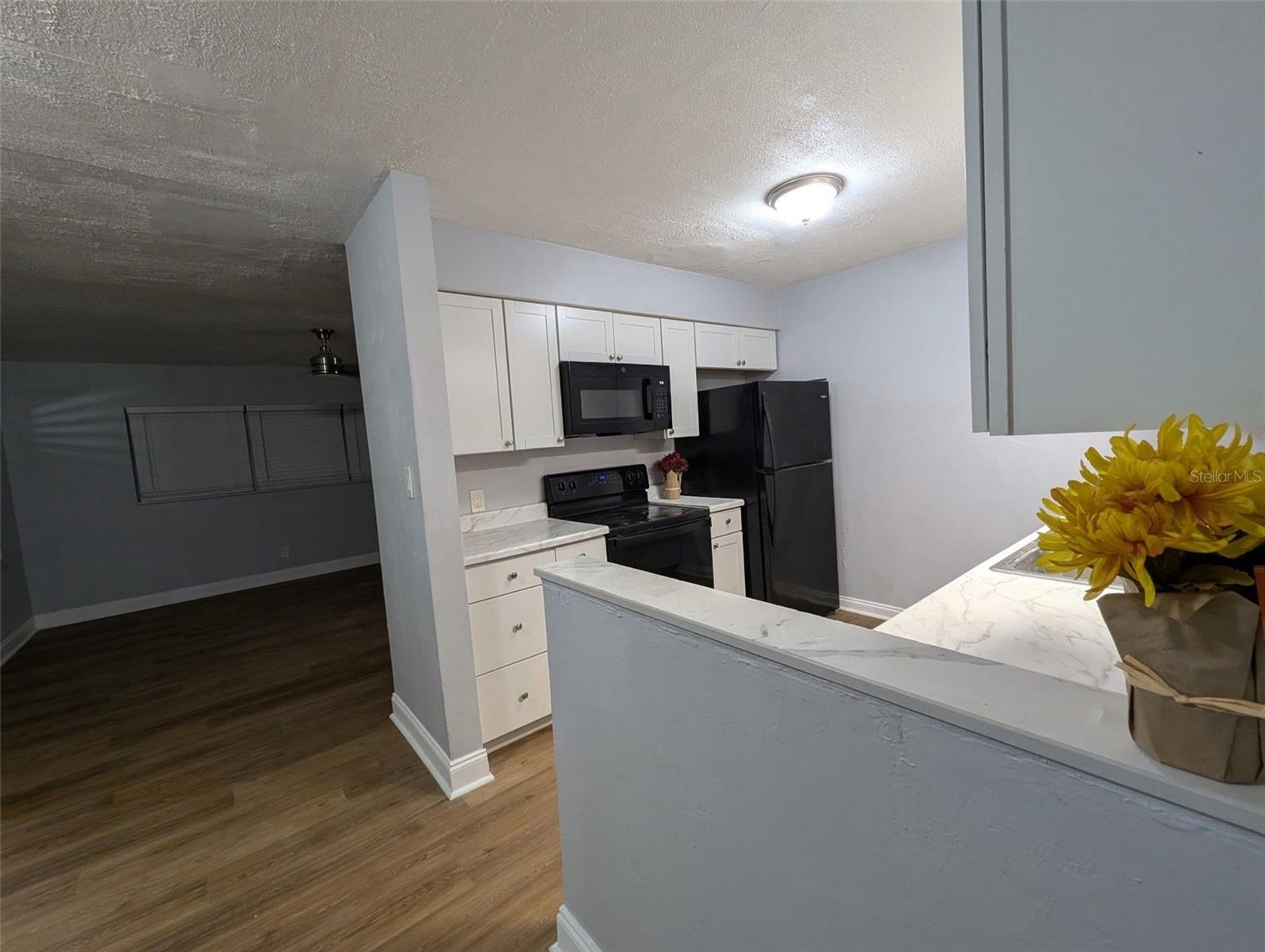 Image 2 of 8 For 2305 Burns Avenue