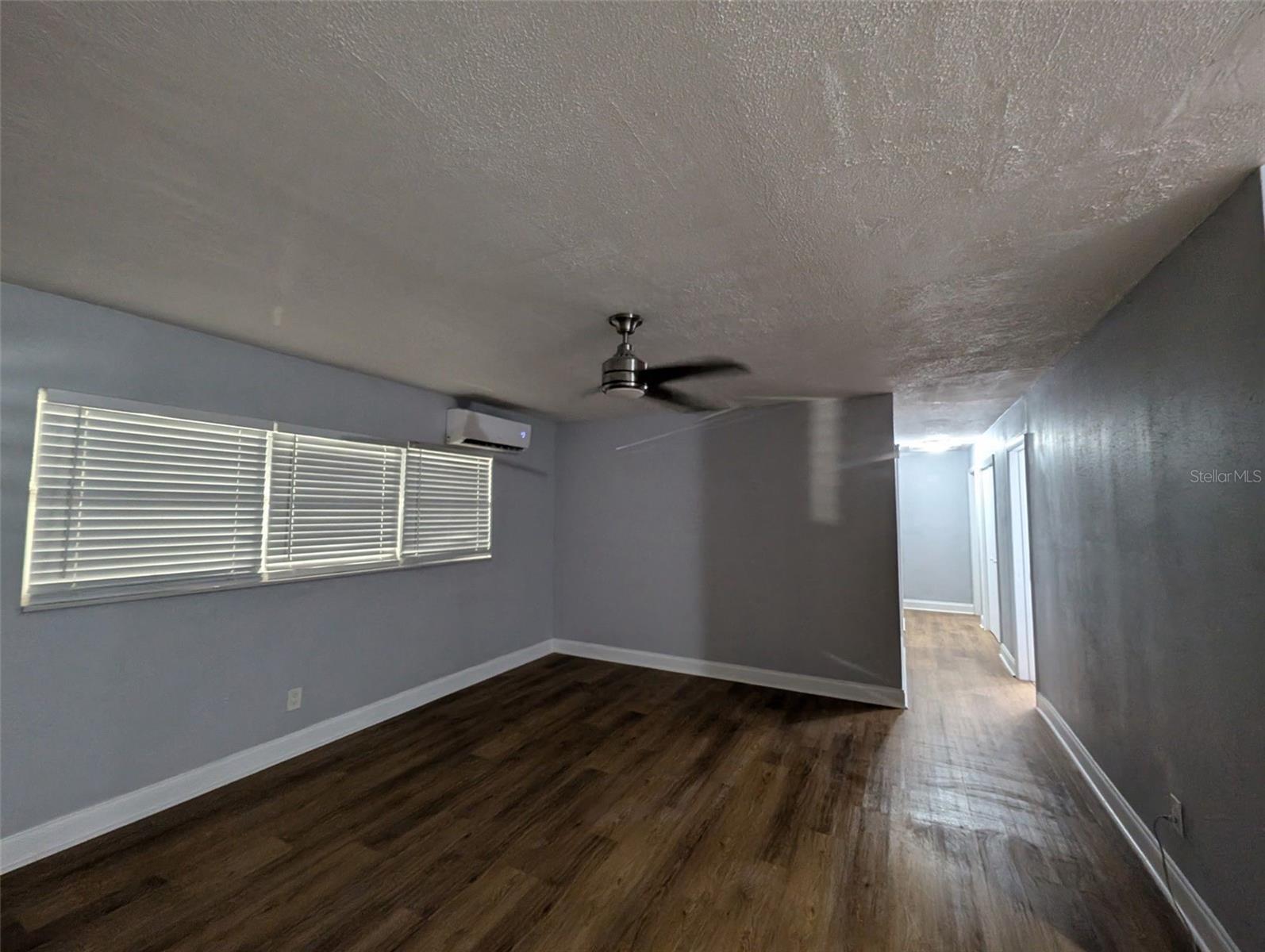 Image 5 of 8 For 2305 Burns Avenue