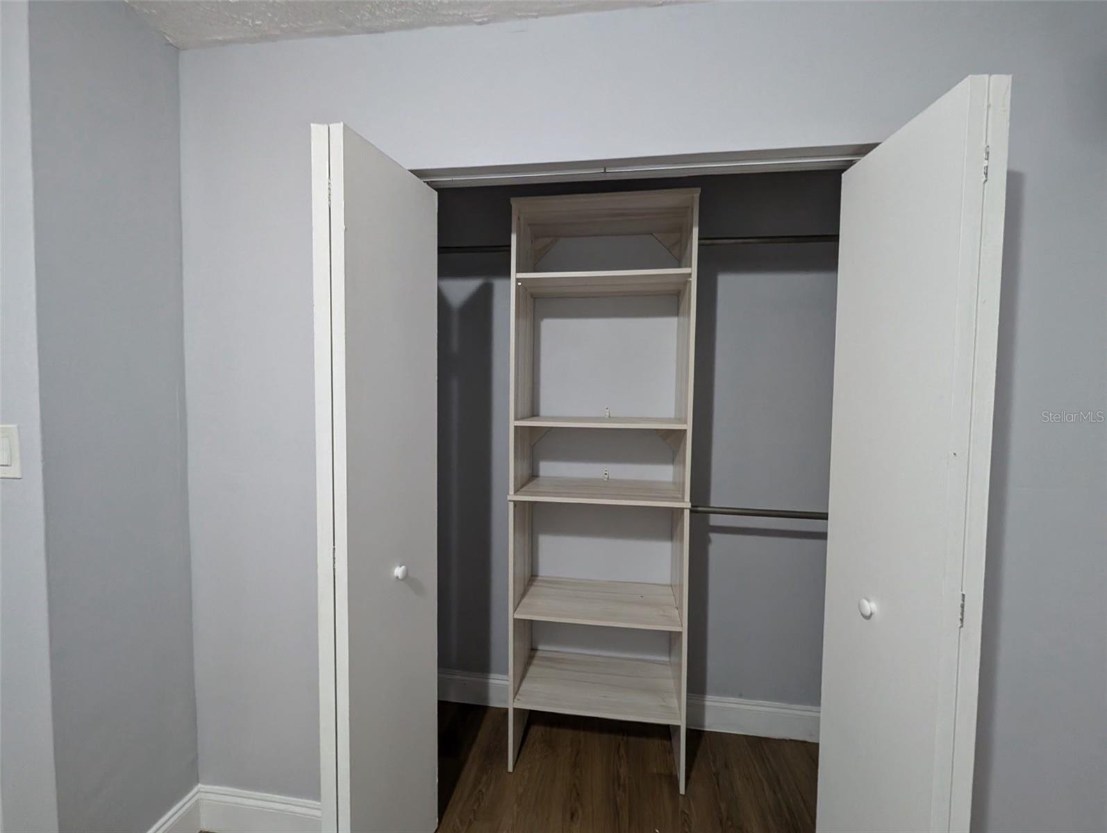 Image 6 of 8 For 2305 Burns Avenue