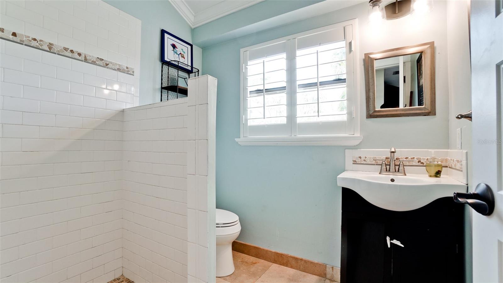 Image 18 of 96 For 9403 9th Avenue Nw
