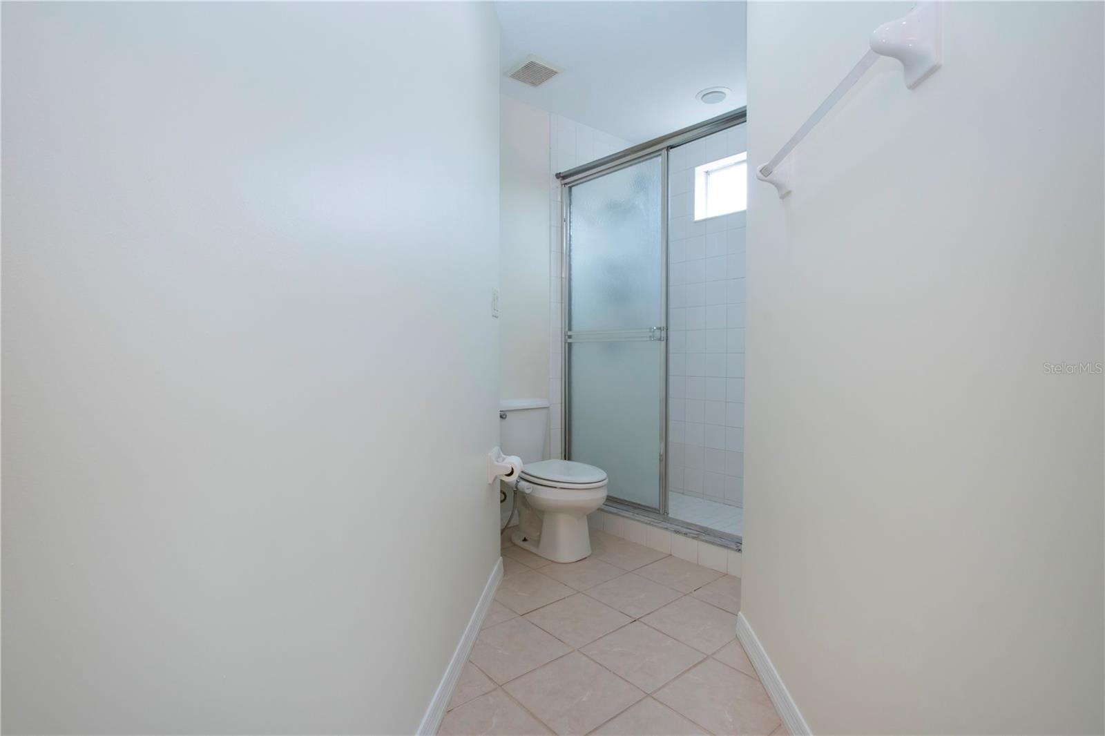 Image 26 of 41 For 7117 Strand Circle 201