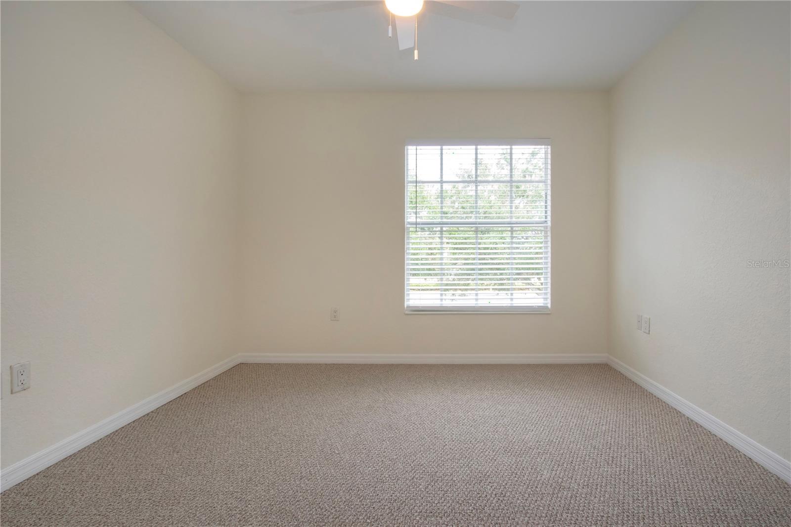 Image 36 of 41 For 7117 Strand Circle 201