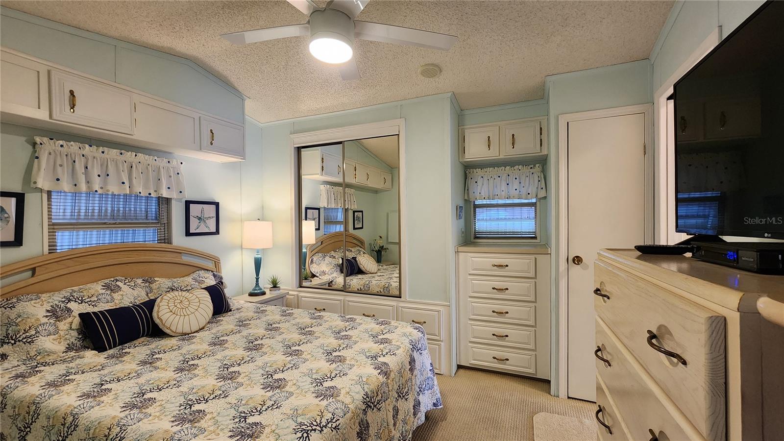 Image 20 of 53 For 3333 26th Avenue E 1145