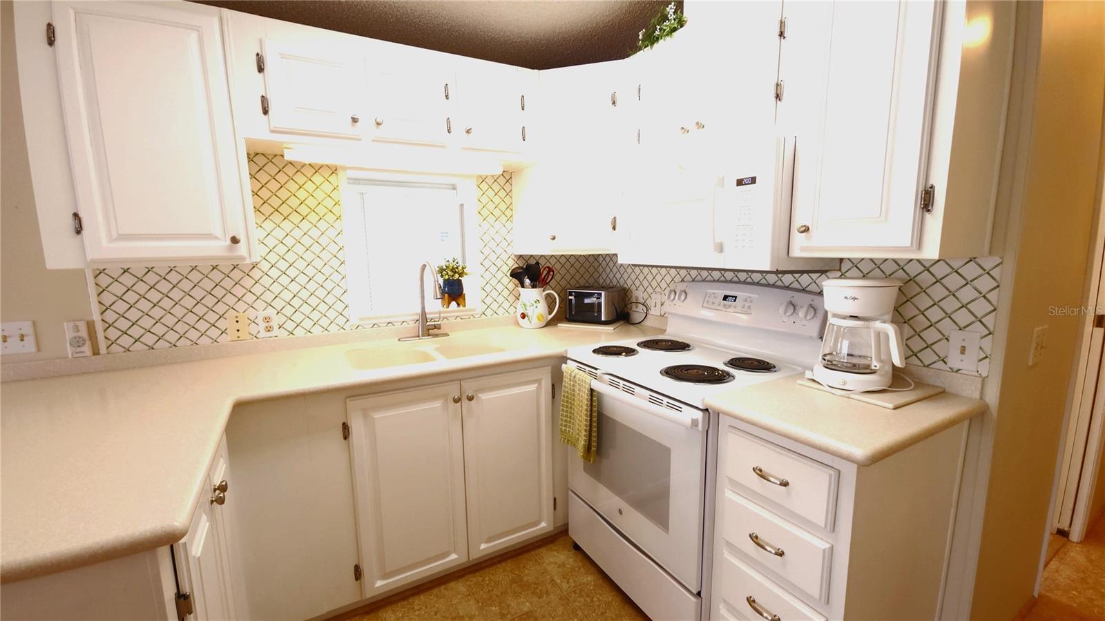 Image 33 of 53 For 3333 26th Avenue E 1145