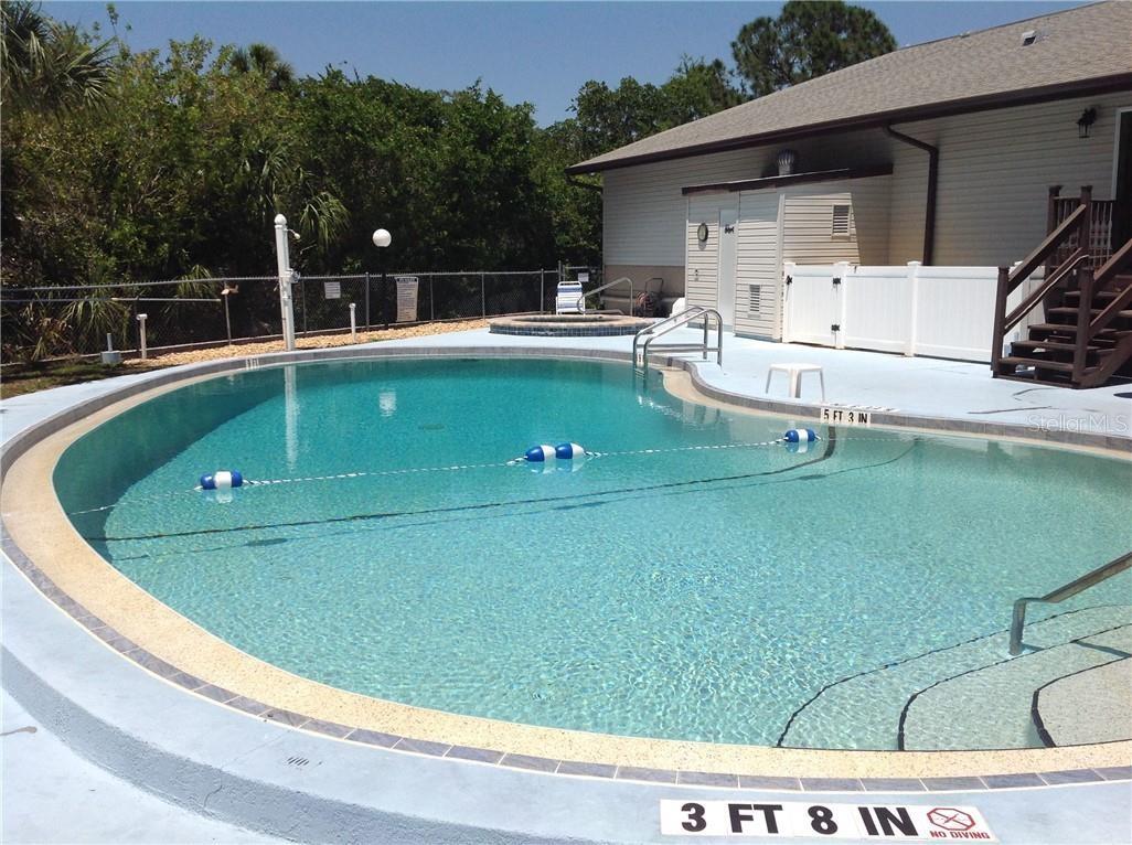 Listing photo id 53 for 3333 26th Avenue E 1145