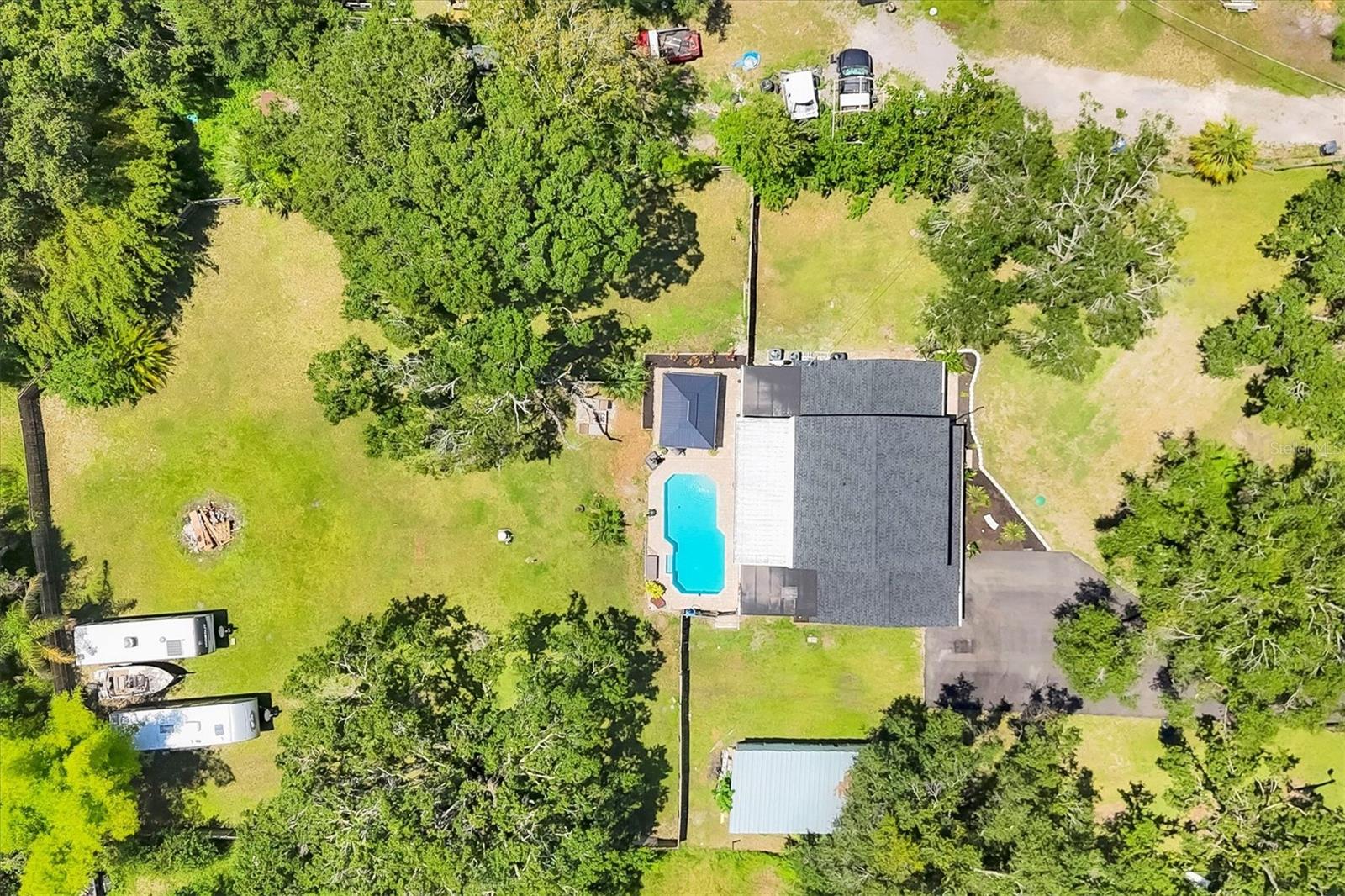 Image 39 of 48 For 2503 Lake Drive