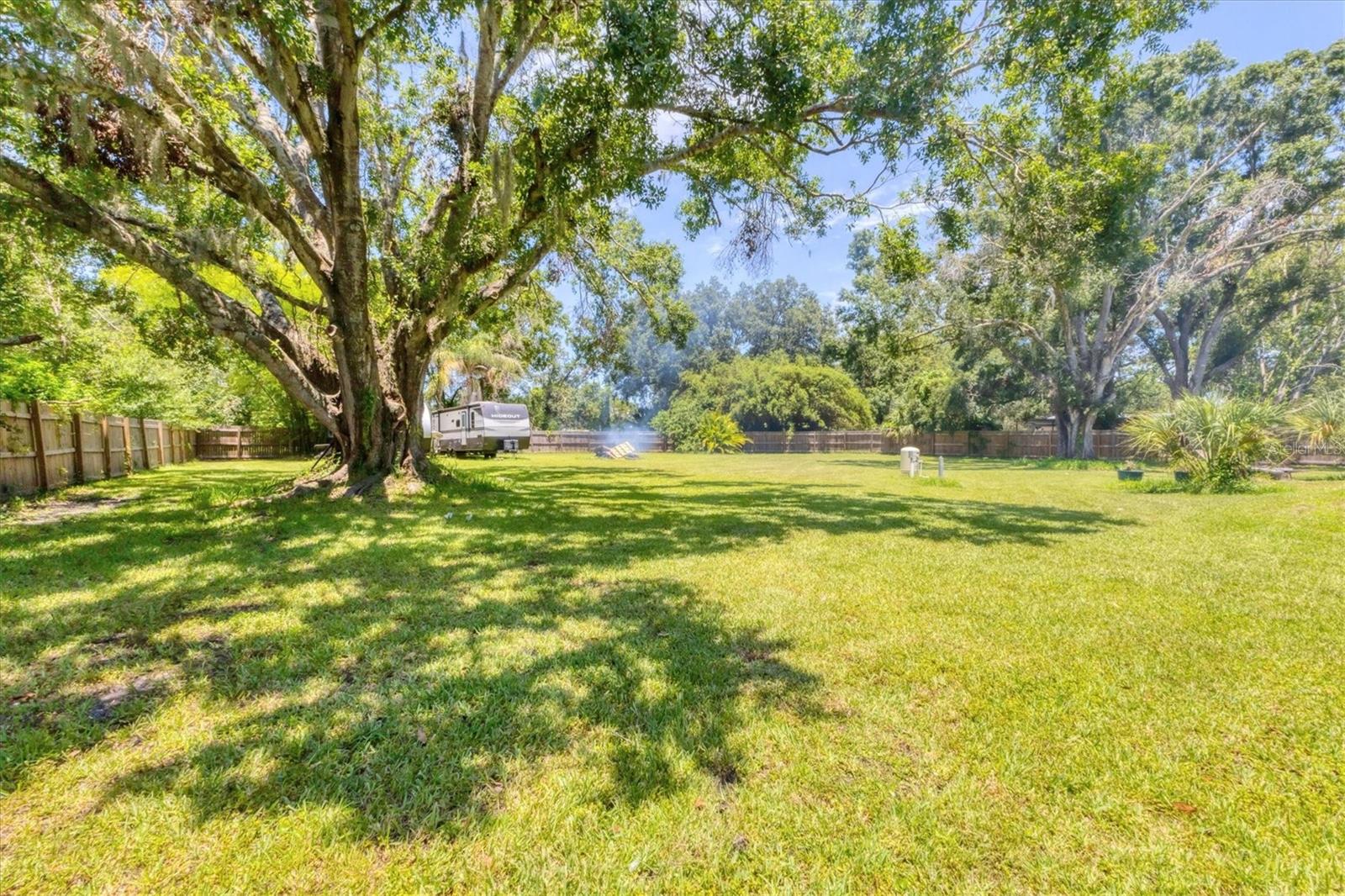 Image 46 of 48 For 2503 Lake Drive