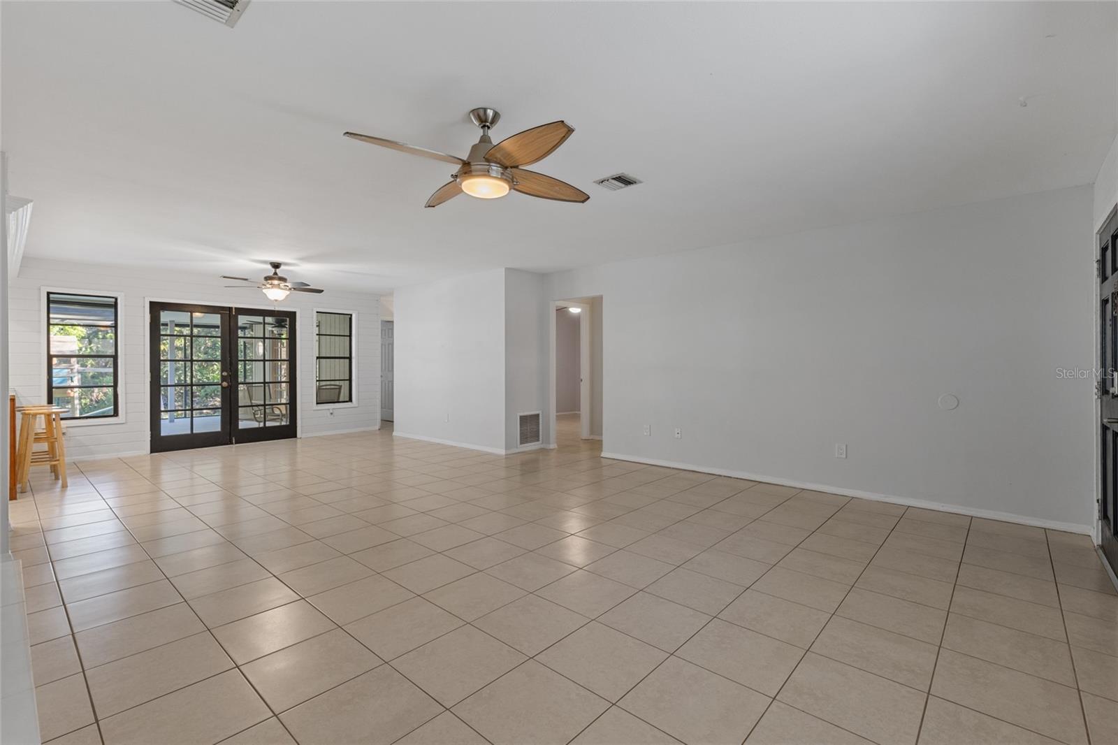 Image 7 of 40 For 4595 Friar Tuck Lane