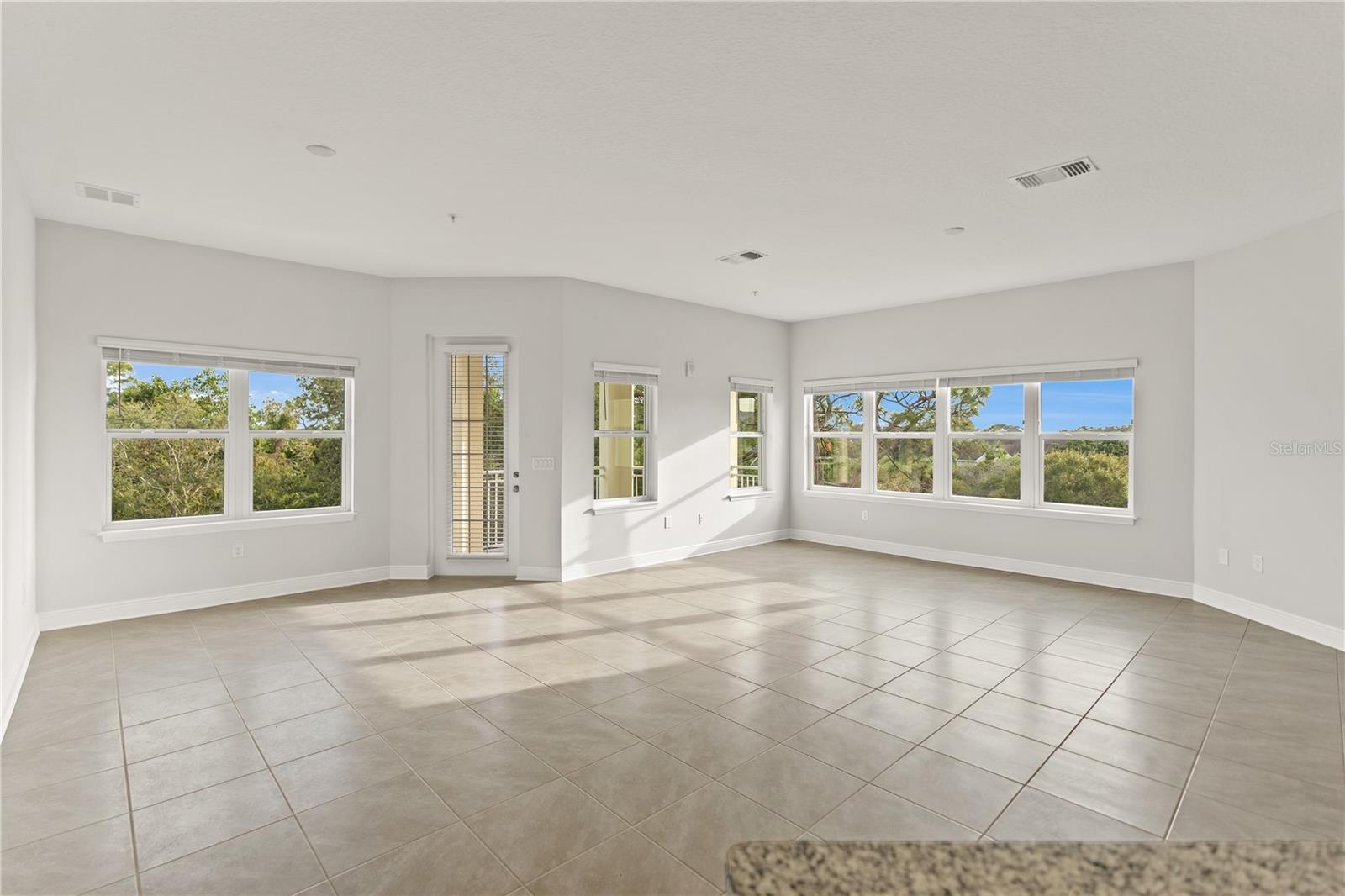 Image 14 of 69 For 7611 34th Avenue W 301