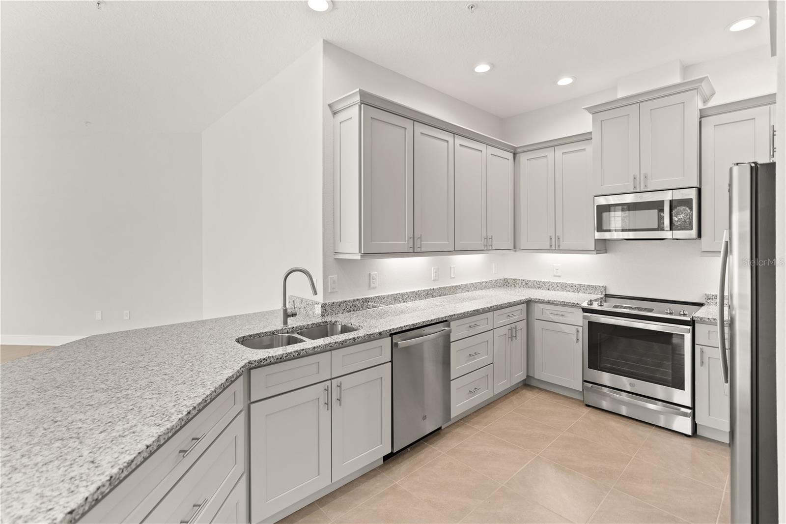 Image 23 of 69 For 7611 34th Avenue W 301