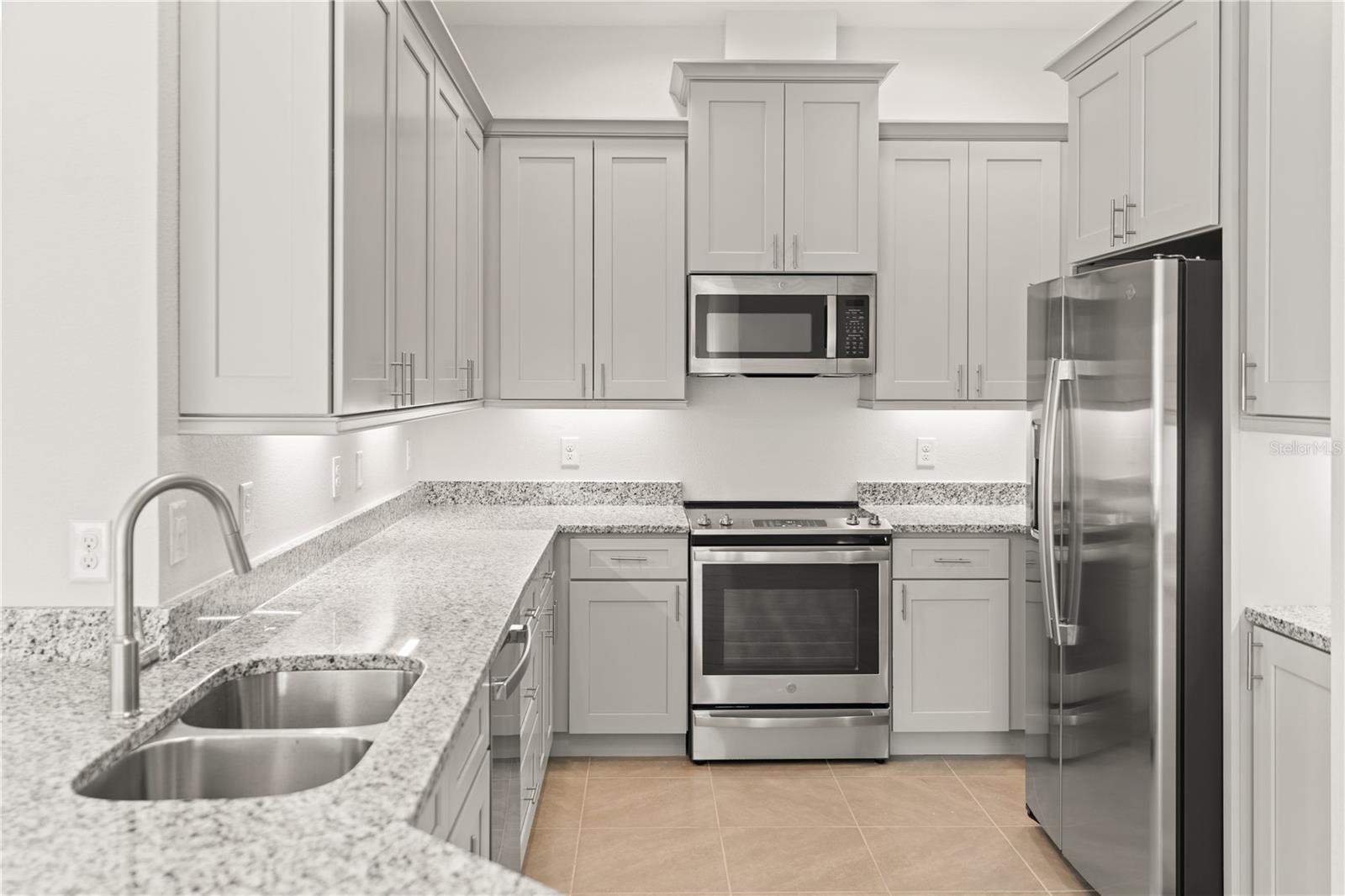 Image 24 of 69 For 7611 34th Avenue W 301