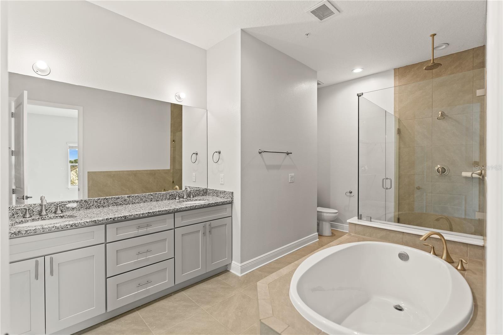 Image 32 of 69 For 7611 34th Avenue W 301