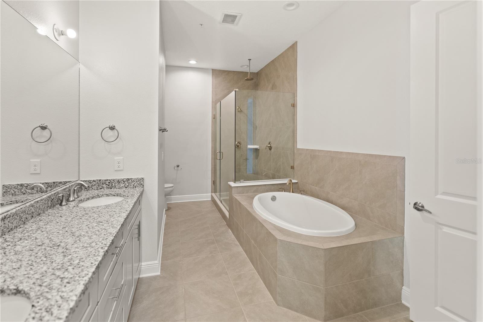 Image 33 of 69 For 7611 34th Avenue W 301