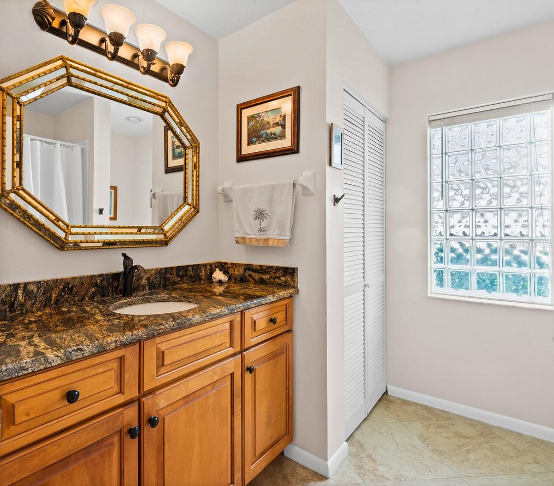 Image 14 of 40 For 8703 53rd Avenue W