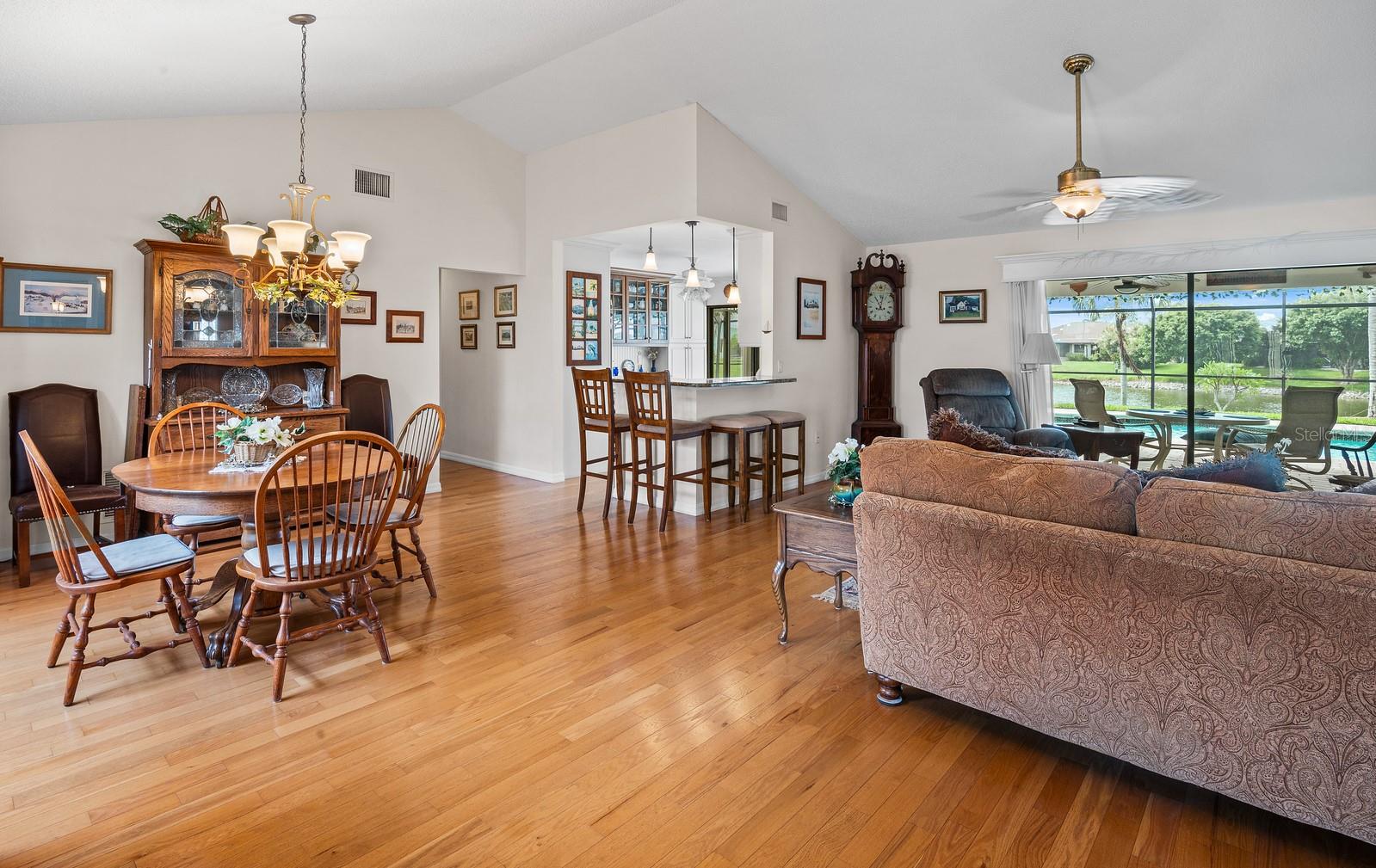 Image 8 of 40 For 8703 53rd Avenue W