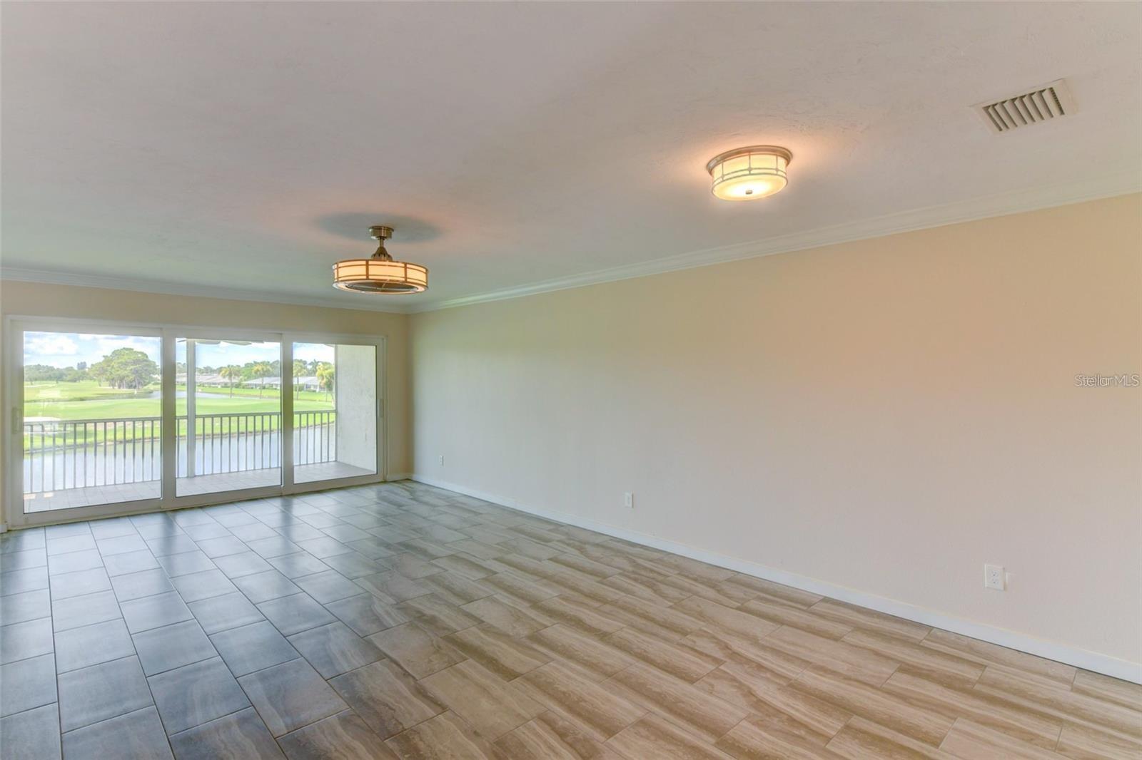 Image 11 of 29 For 6999 Country Club Drive N 224