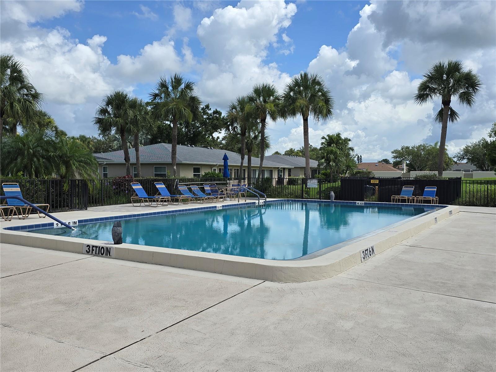 Image 21 of 29 For 6999 Country Club Drive N 224