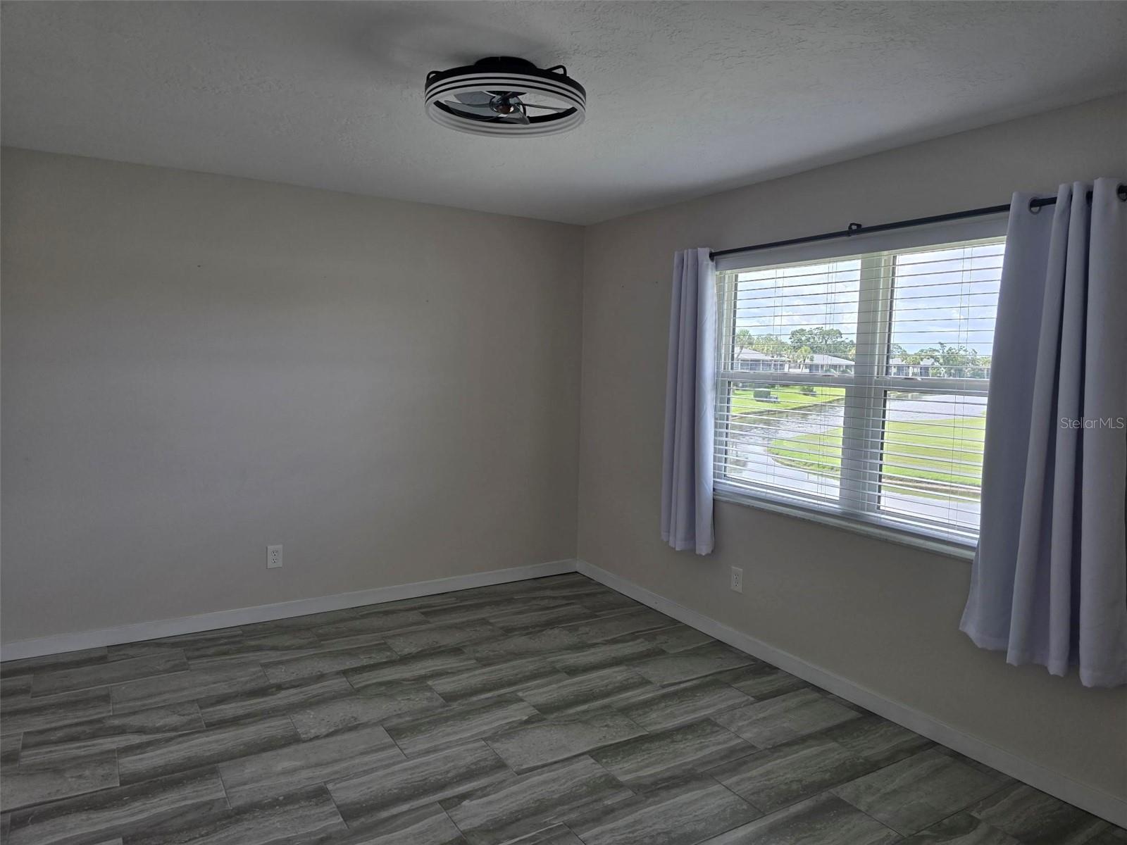 Image 23 of 29 For 6999 Country Club Drive N 224