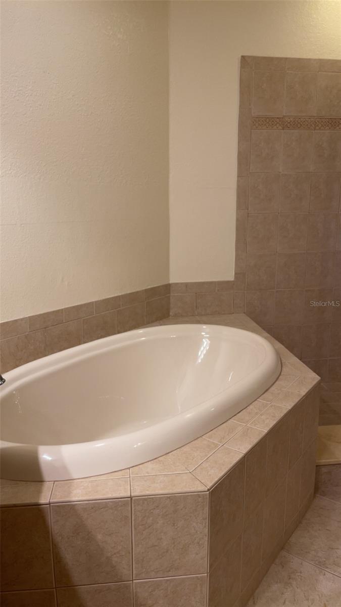Image 47 of 52 For 94 Vivante Boulevard 402