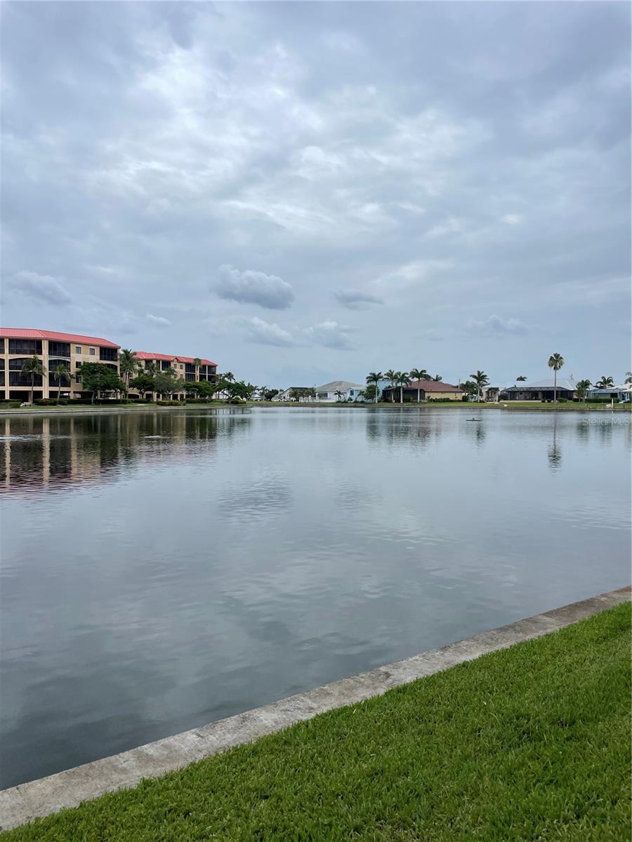 Image 6 of 52 For 94 Vivante Boulevard 402